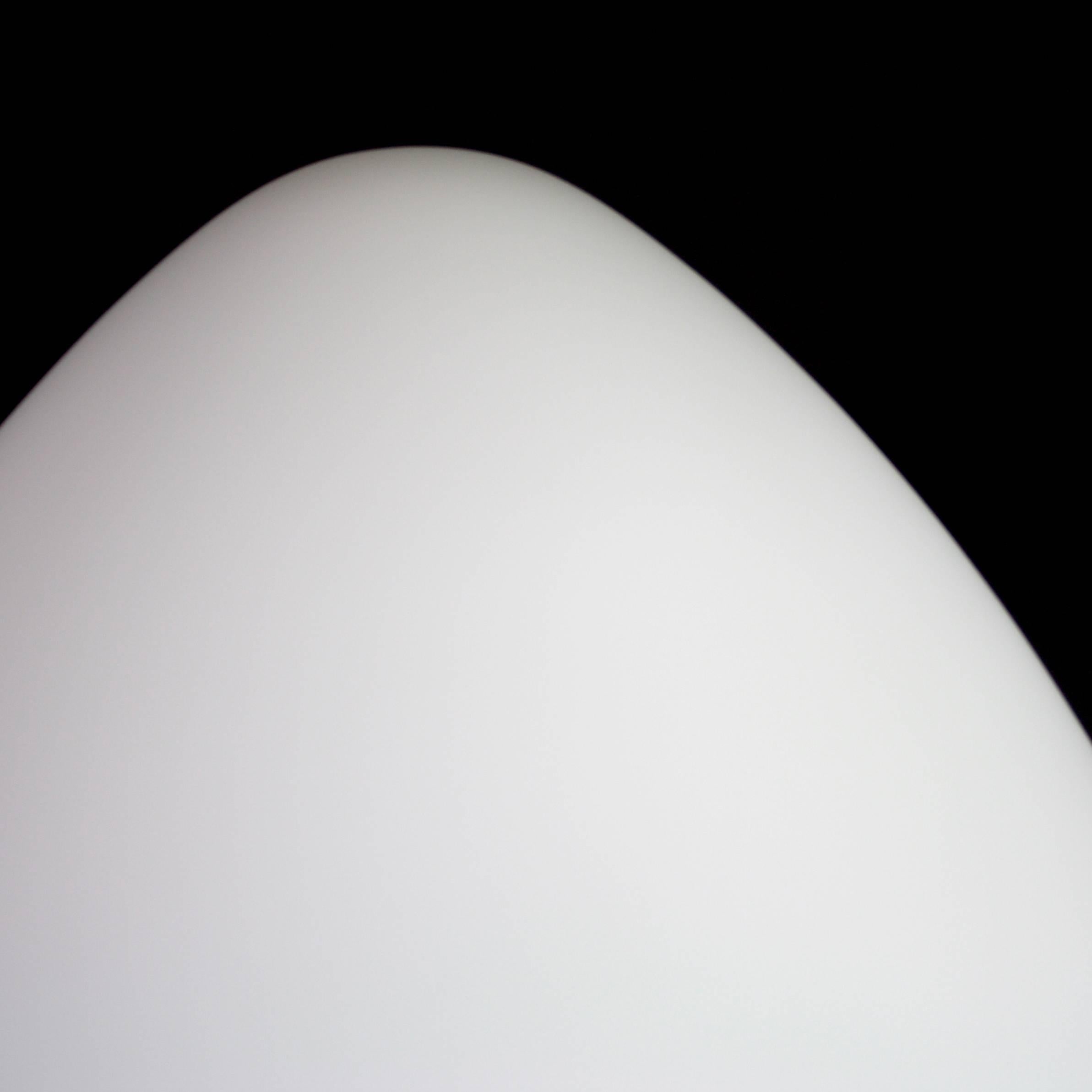 Italian 'Uovo' Table Pendant Lamp Satin White Blown Murano Glass Diffuser Egg Shape For Sale