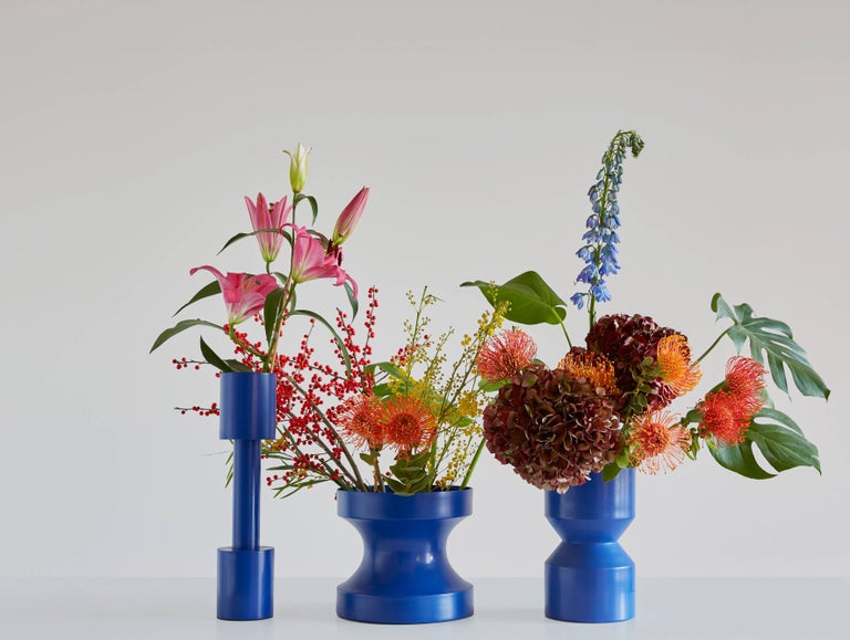 Aluminum 21st Century Contemporary Design, Aluminium Minimal Tri-Cut Vase in Blue For Sale