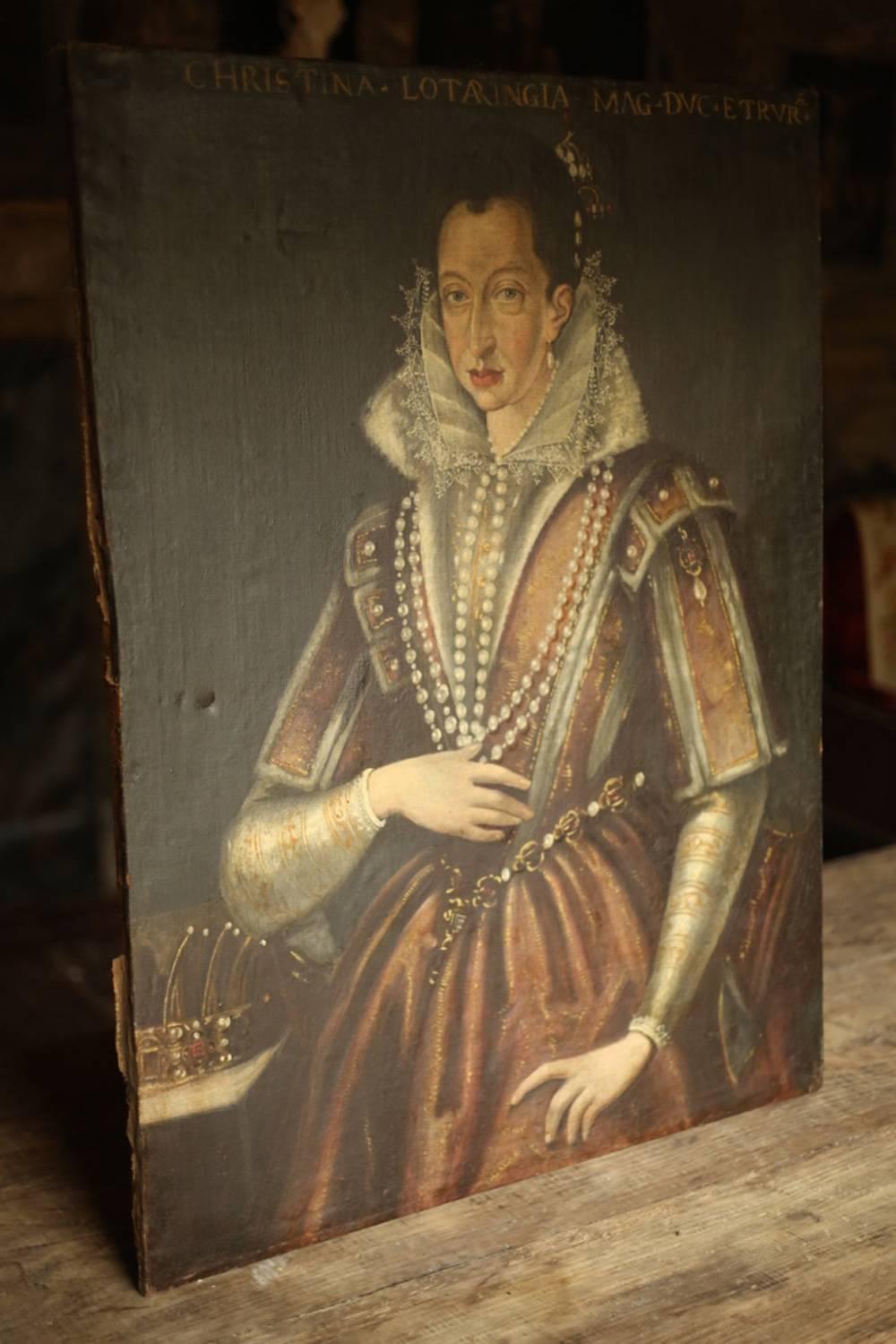 This is an exceptional 18th century oil on canvas painting of Christina of Lorraine the wife of Ferdinando 1st. This is an Italian piece and is in totally original condition. The quality of the painting is superb. It has high quality details in the