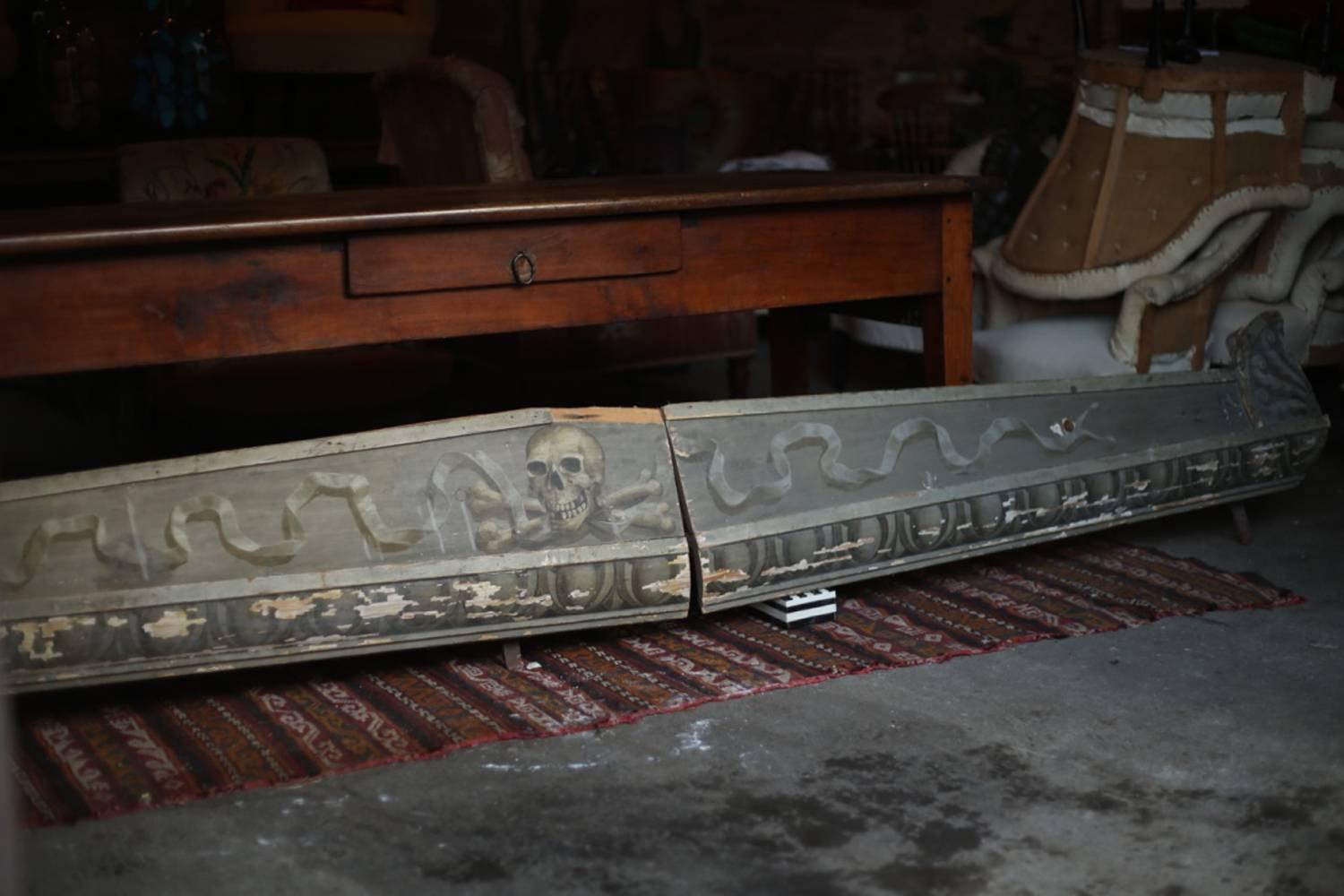 18th Century Italian Funerary Board from a Gondola In Good Condition For Sale In Tadcaster, GB