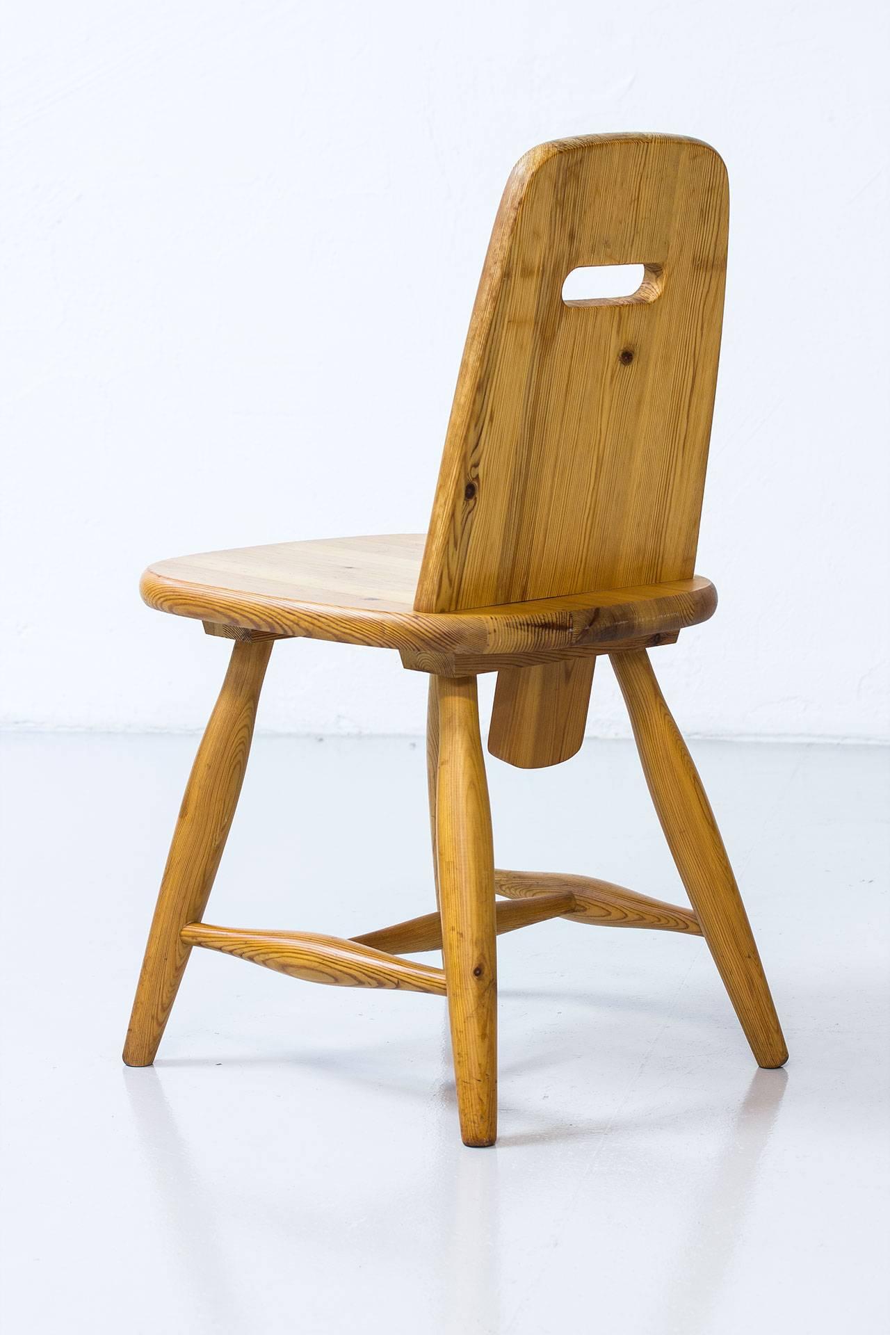 Finnish Set of Scandinavian Pine Chairs 