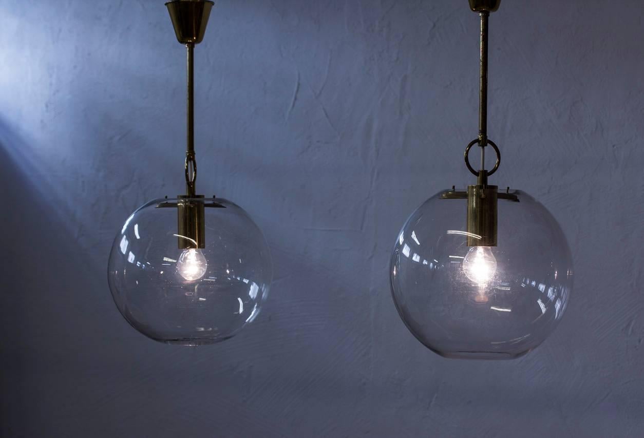 Scandinavian Modern Pair of Glass & Brass Pendant Lamps by Hans-Agne Jakobsson 3