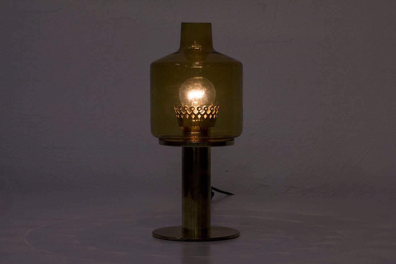 Scandinavian Modern Table Lamp B 102 by Hans-Agne Jakobsson in Brass & Glass 3