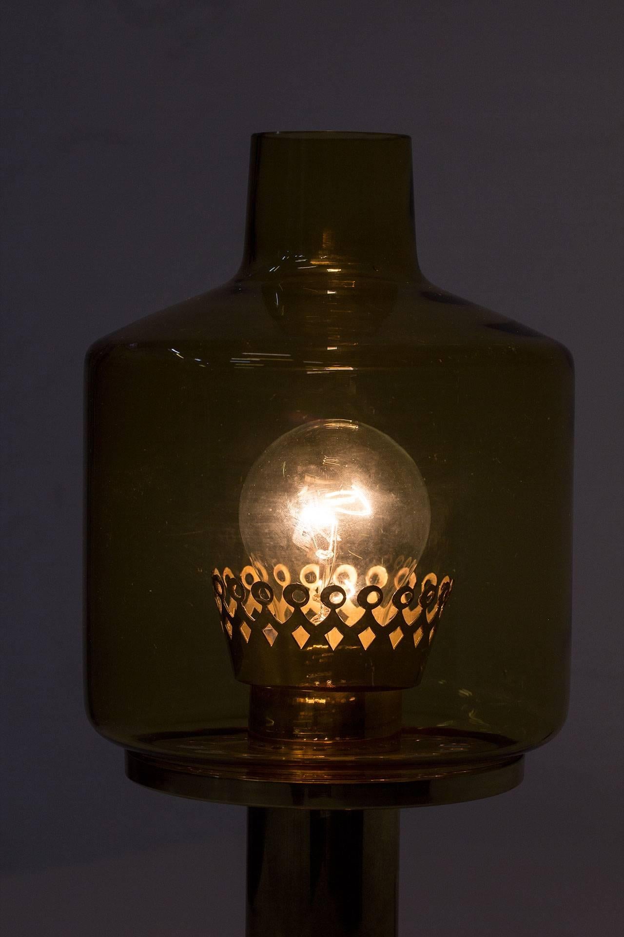 Scandinavian Modern Table Lamp B 102 by Hans-Agne Jakobsson in Brass & Glass 5