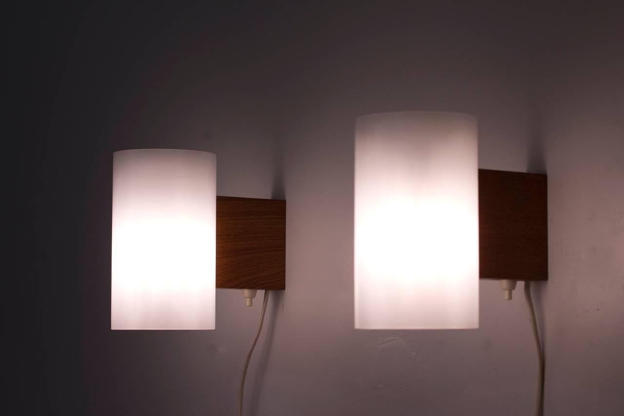 Mid-20th Century Mid-Century Modern Minimalist Wall Lamps by Uno & Östen Kristiansson for Luxus