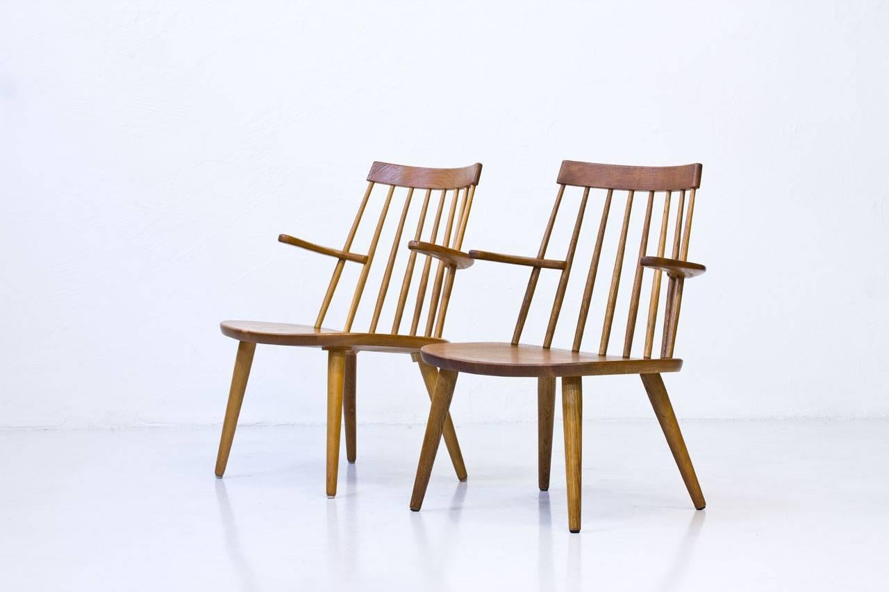 Swedish Pair of Scandinavian Modern Easy Chairs in Oak by Yngve Ekström, Sweden, 1960s