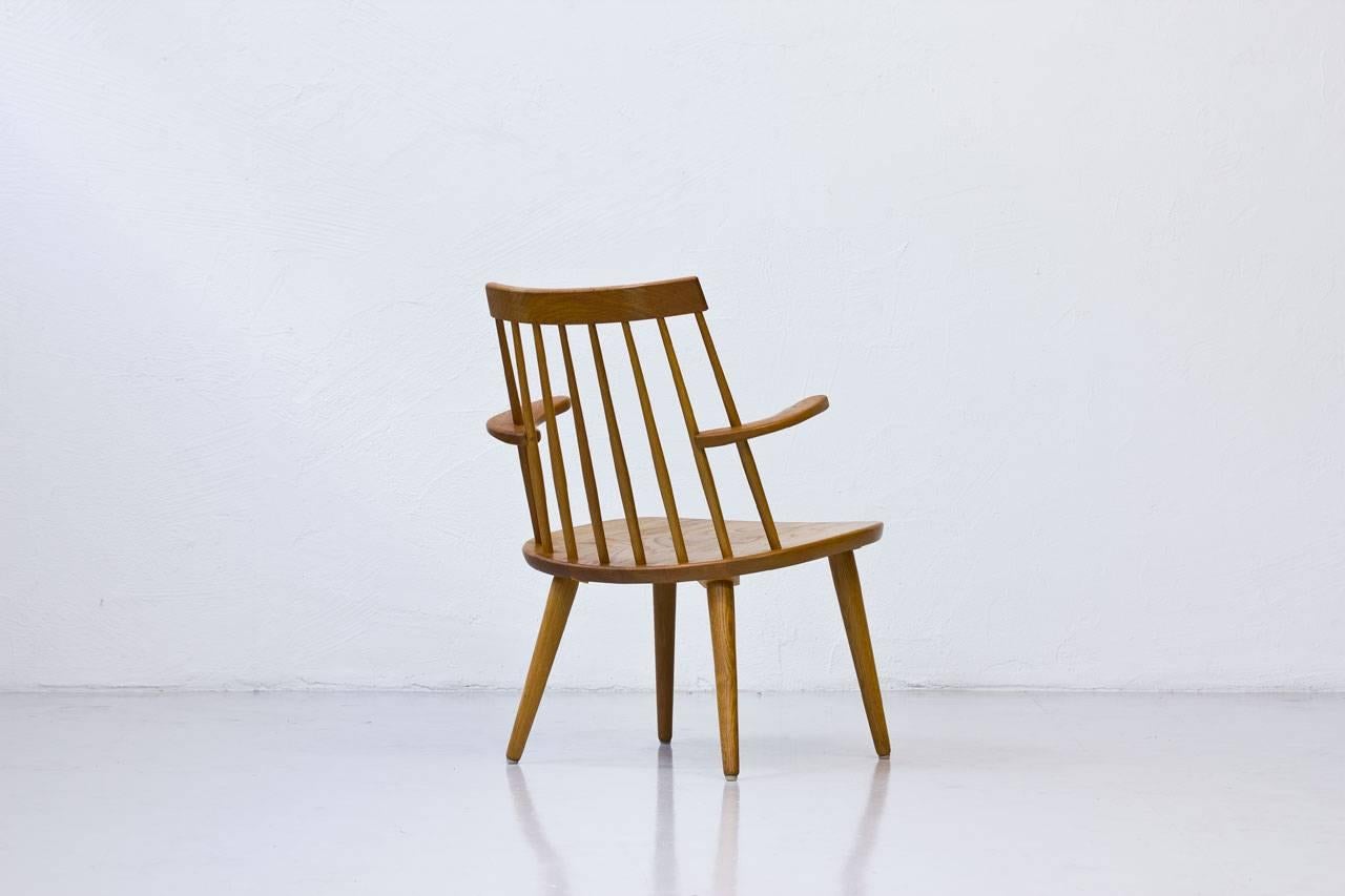 Pair of Scandinavian Modern Easy Chairs in Oak by Yngve Ekström, Sweden, 1960s 2