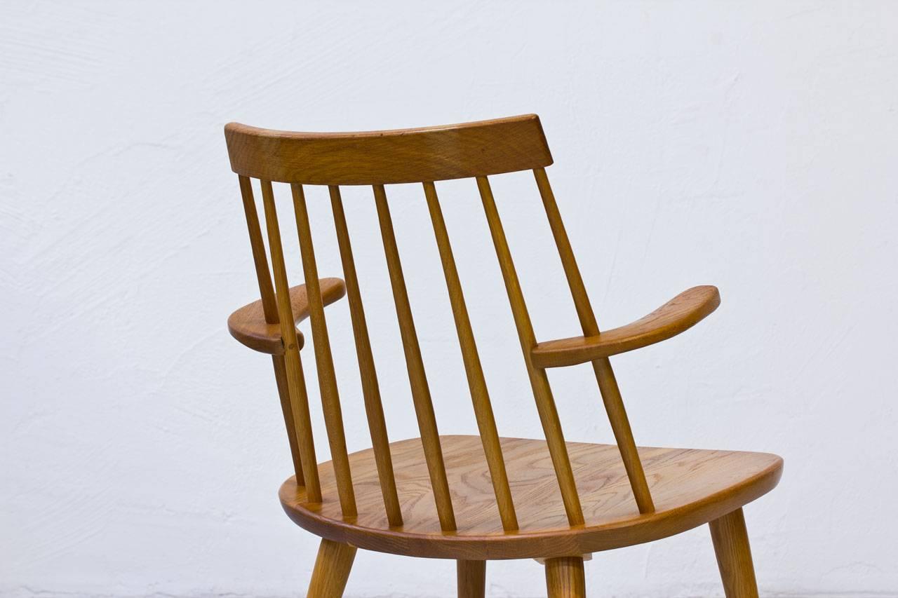 Pair of Scandinavian Modern Easy Chairs in Oak by Yngve Ekström, Sweden, 1960s 3