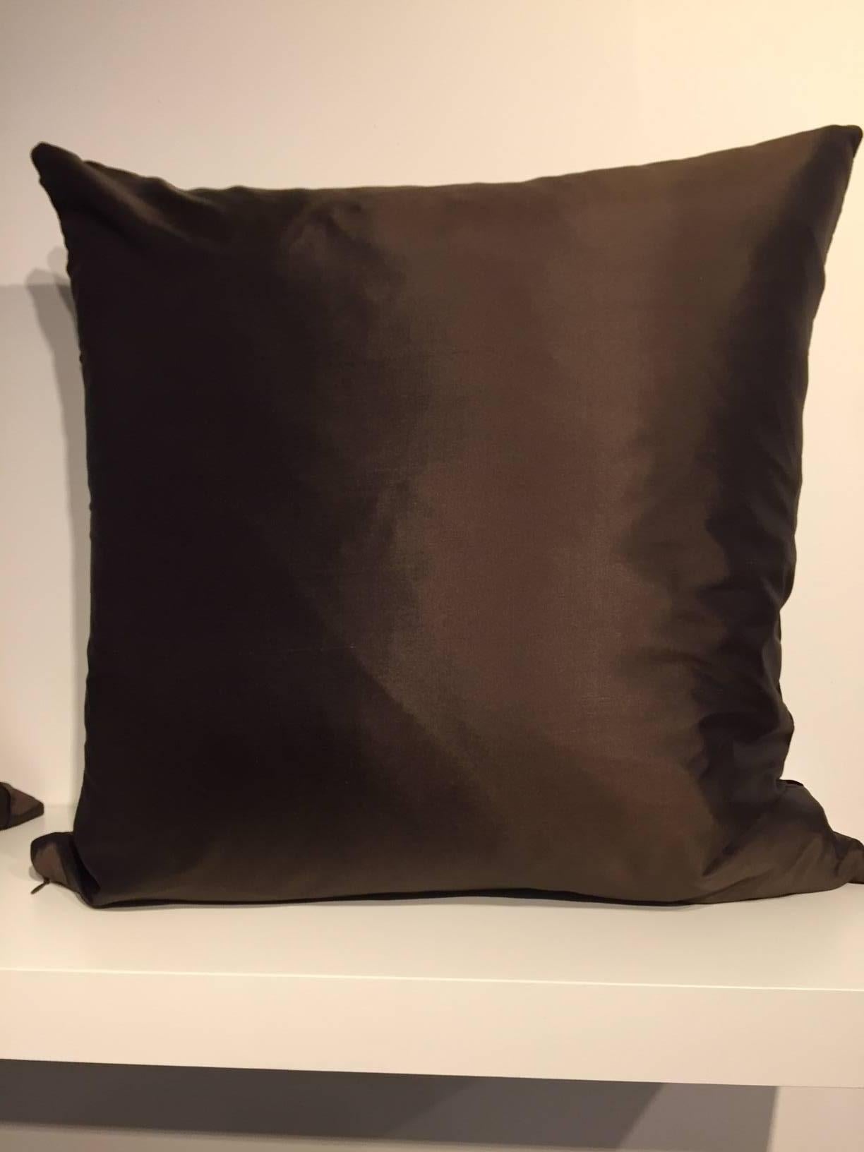 Modern Pleated Silk Cushions Pleat Opal Pattern Color Chocolate For Sale
