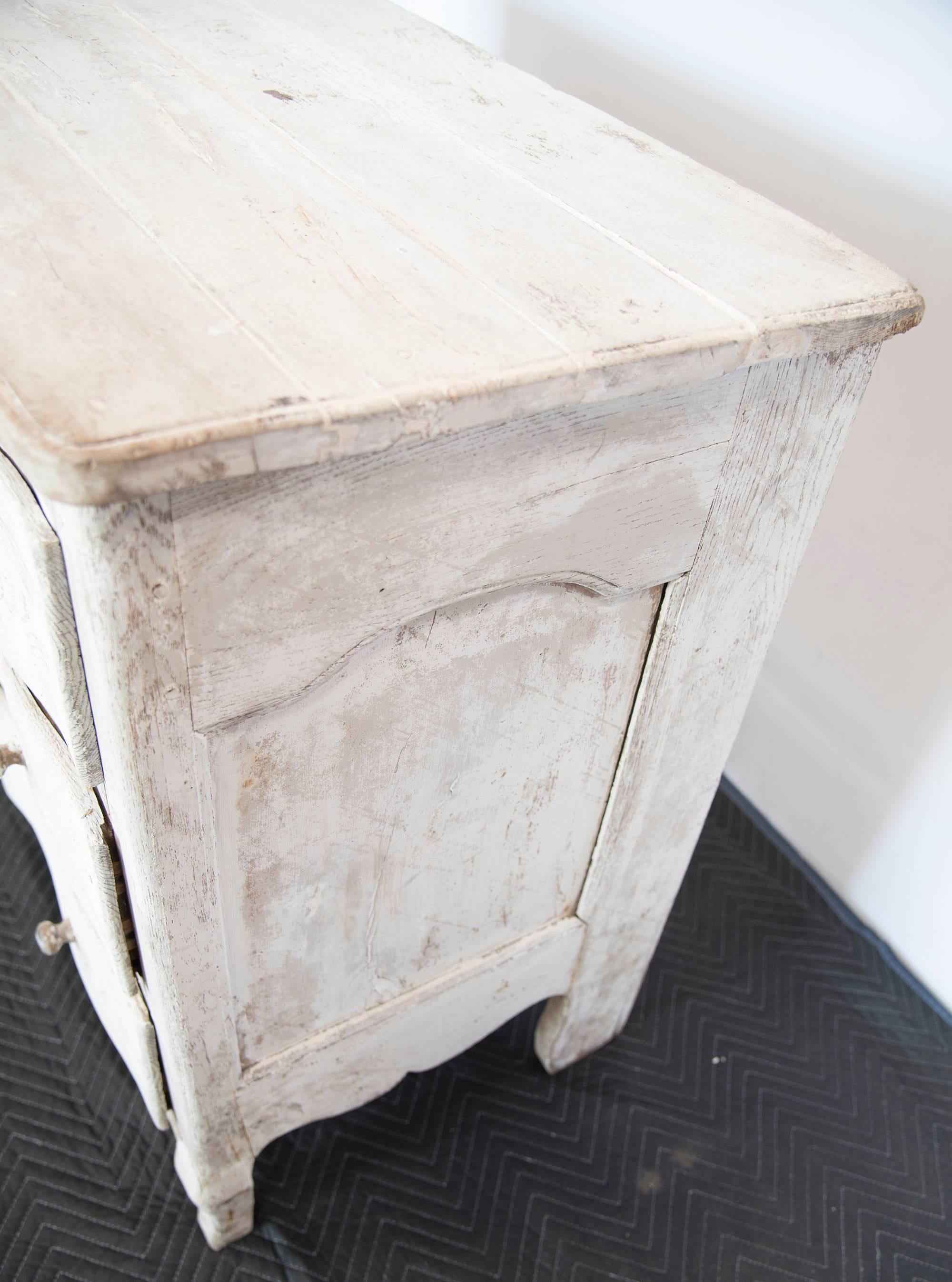 Three-Drawer Painted White Swedish Chest In Distressed Condition In Hawthorne, CA