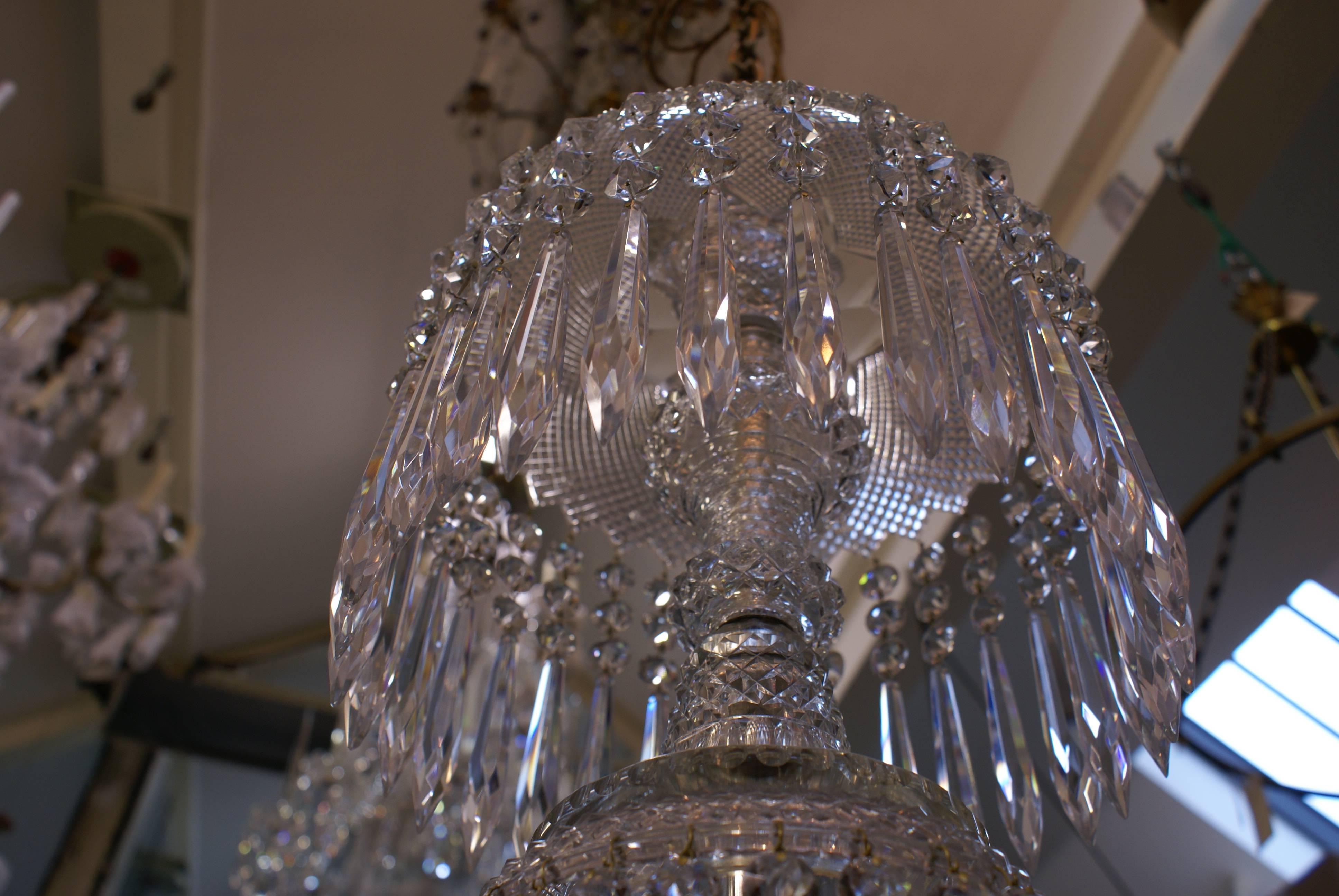 Hand-Crafted Antique Regency Chandelier with 18 Lights and Unique Hand-Cut Dish For Sale