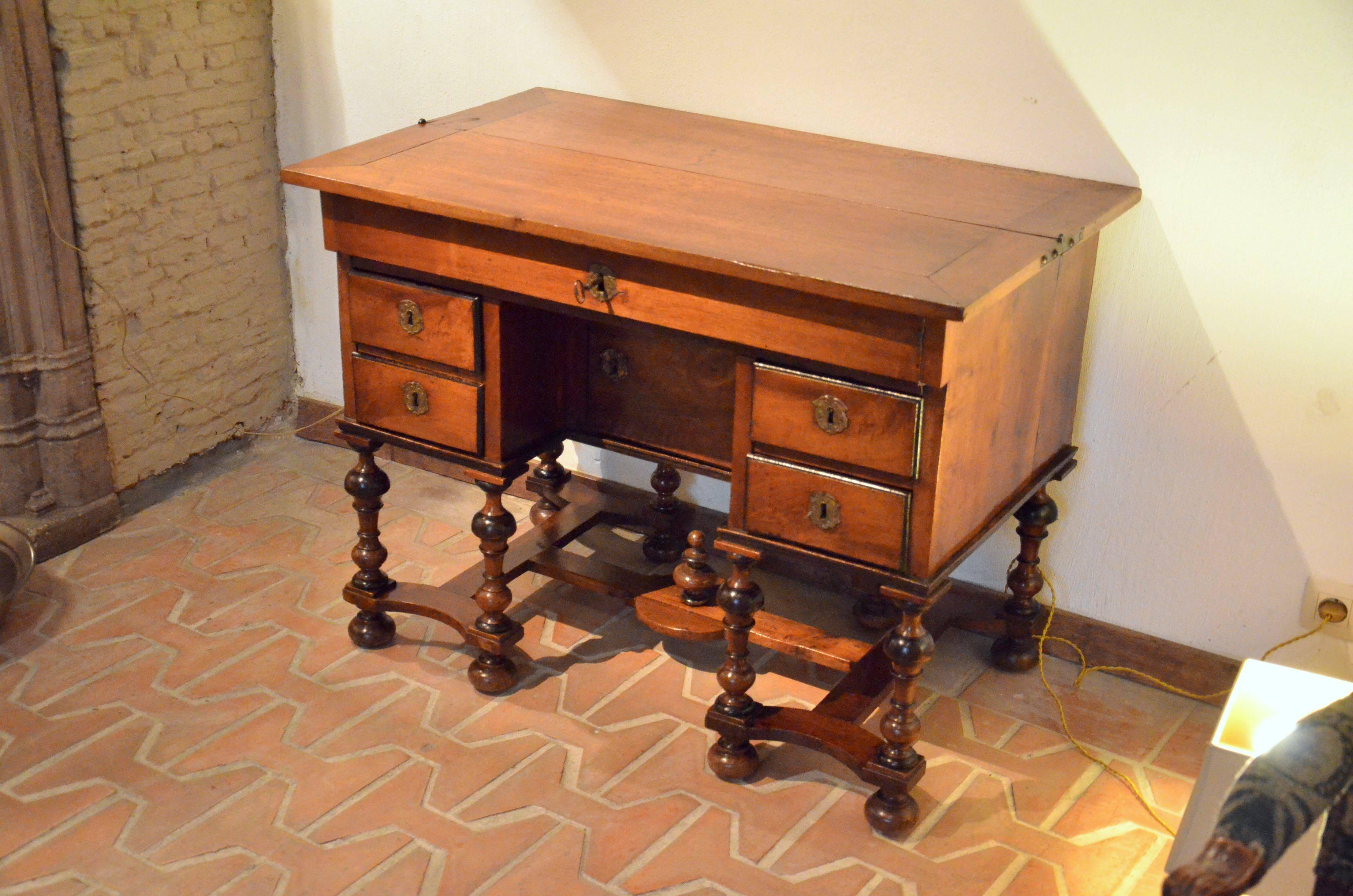 18th Century and Earlier 17th Century French Bureau Mazarin For Sale