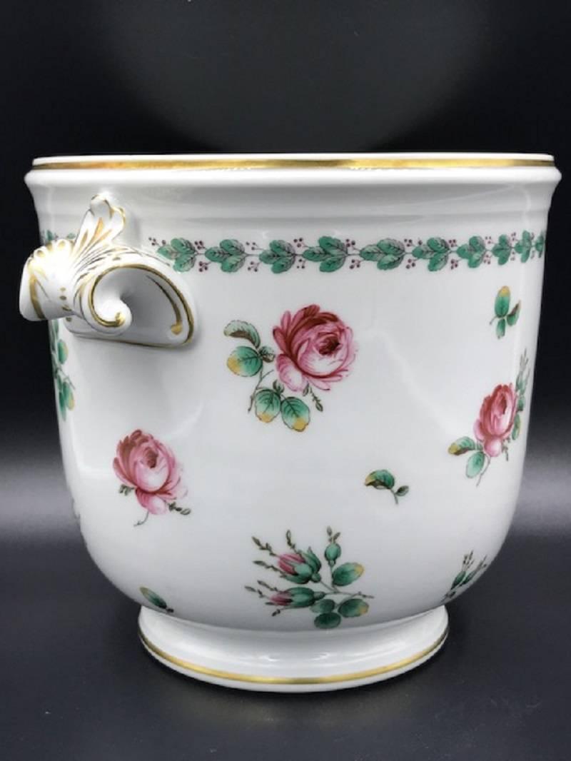 Richard Ginori Romantic Plant Pot Hand-Painted Made in Italy In Excellent Condition For Sale In Offenburg, DE