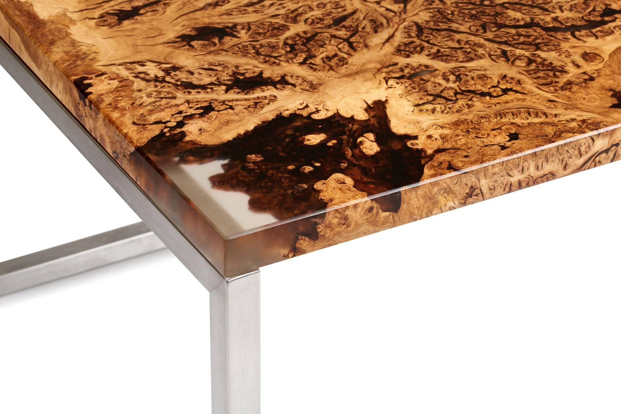 Contemporary Coffee Table in Oak Burr and Resin on Brushed Stainless Steel Base In Excellent Condition For Sale In Brighton, GB