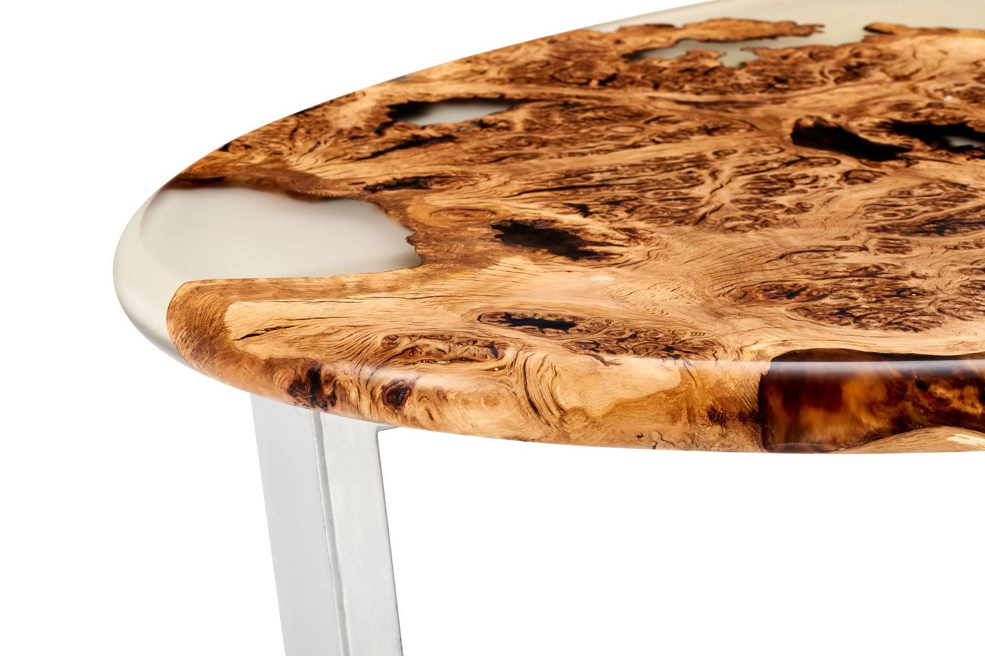 British Contemporary Oval Coffee Table in Oak Burr and Resin Cast on a Chrome Base For Sale