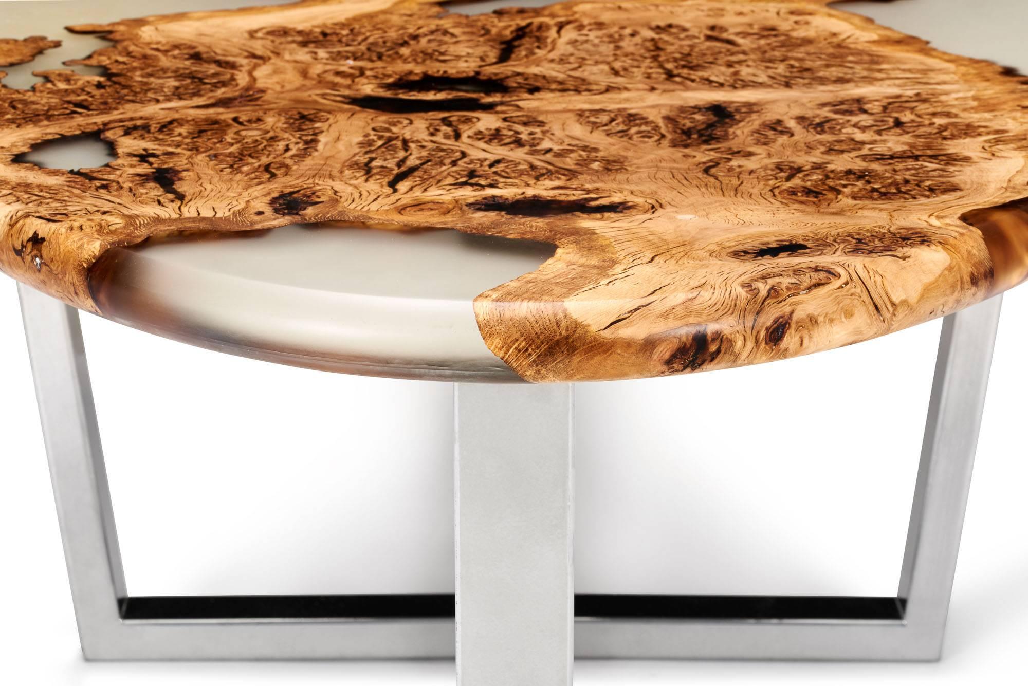 Contemporary Oval Coffee Table in Oak Burr and Resin Cast on a Chrome Base In Excellent Condition For Sale In Brighton, GB