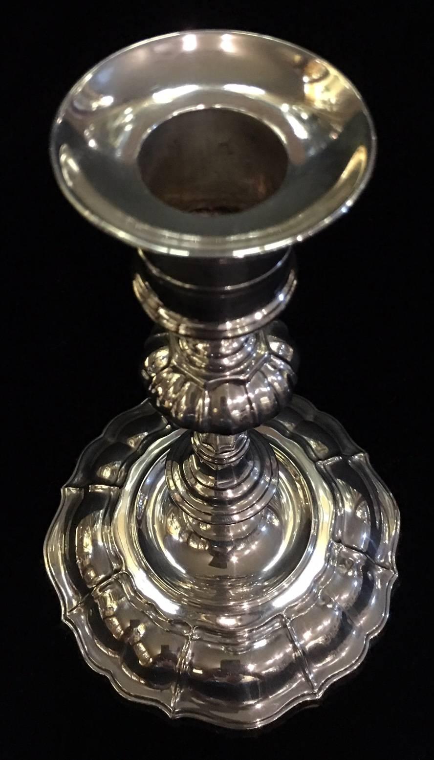 Pair of Silver George III Style Candlesticks In Excellent Condition For Sale In Tetsworth, GB
