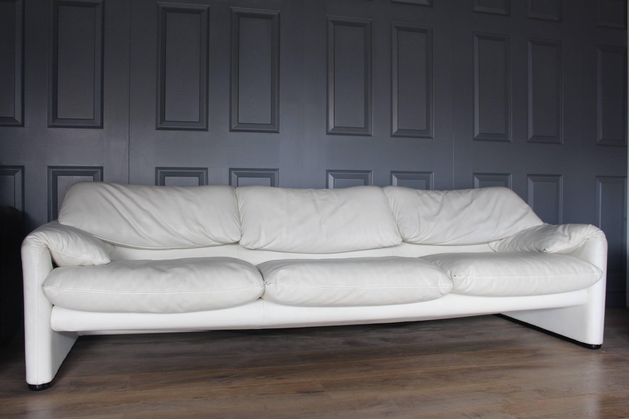 Designer Cassina Maralunga by Vico Magistretti White Leather Sofa 1