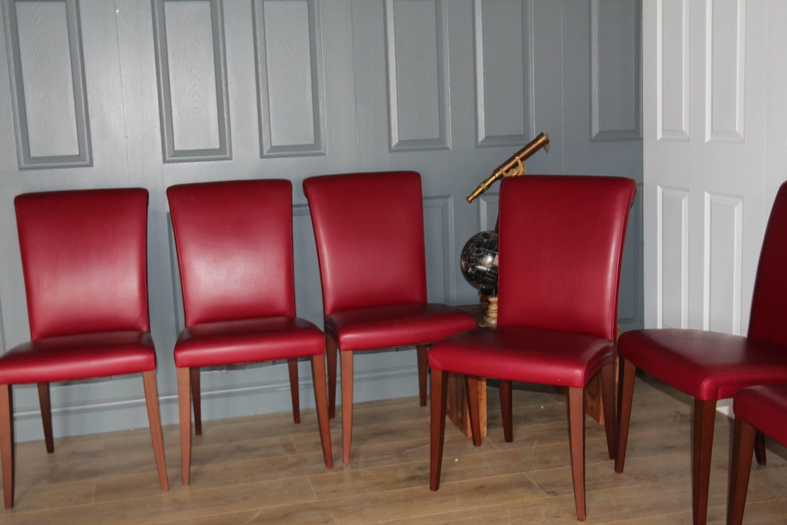 Contemporary Poltrona Frau ‘Vittoria’ Set of Eight Dining Chairs in Claret Leather For Sale