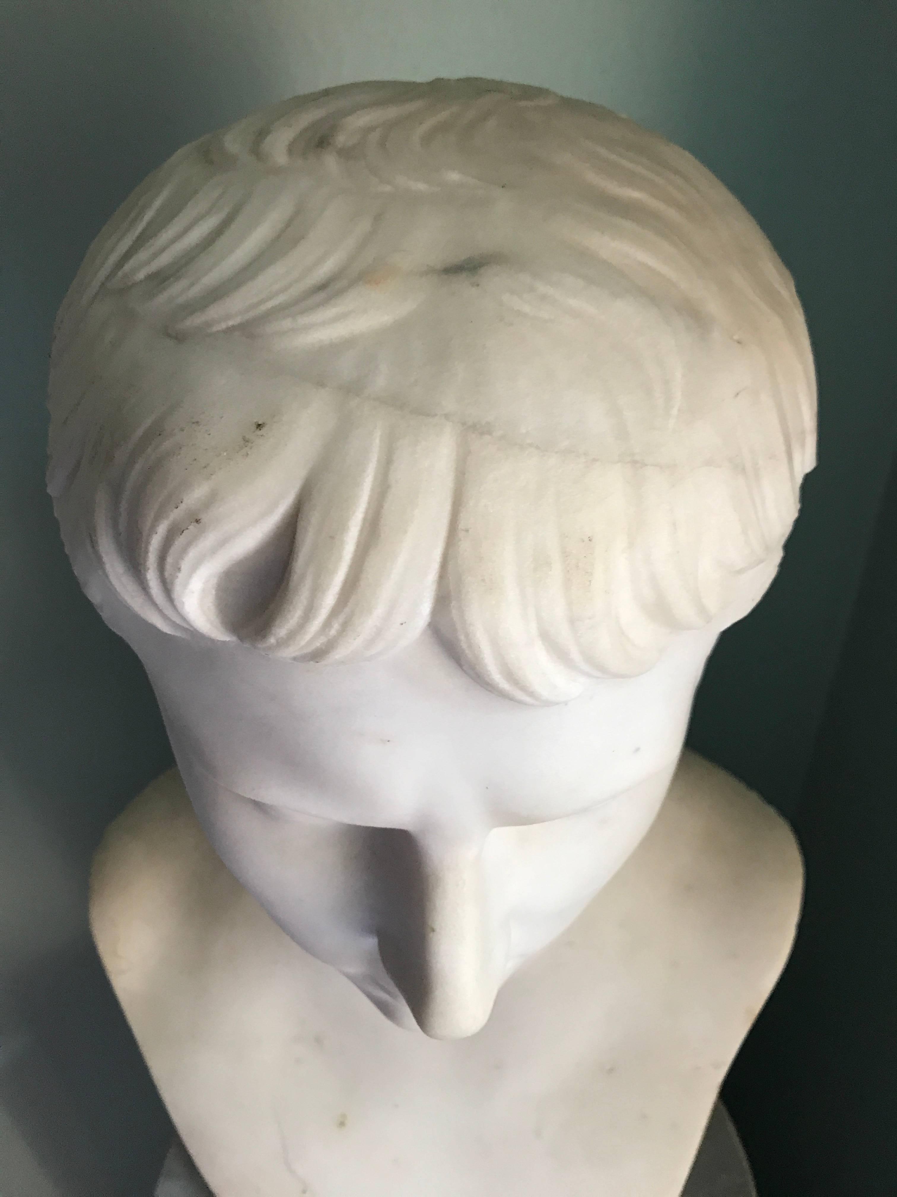 19th Century Marble Bust of Young Octavian, after Antonio Canova, 1757-1822 For Sale 2