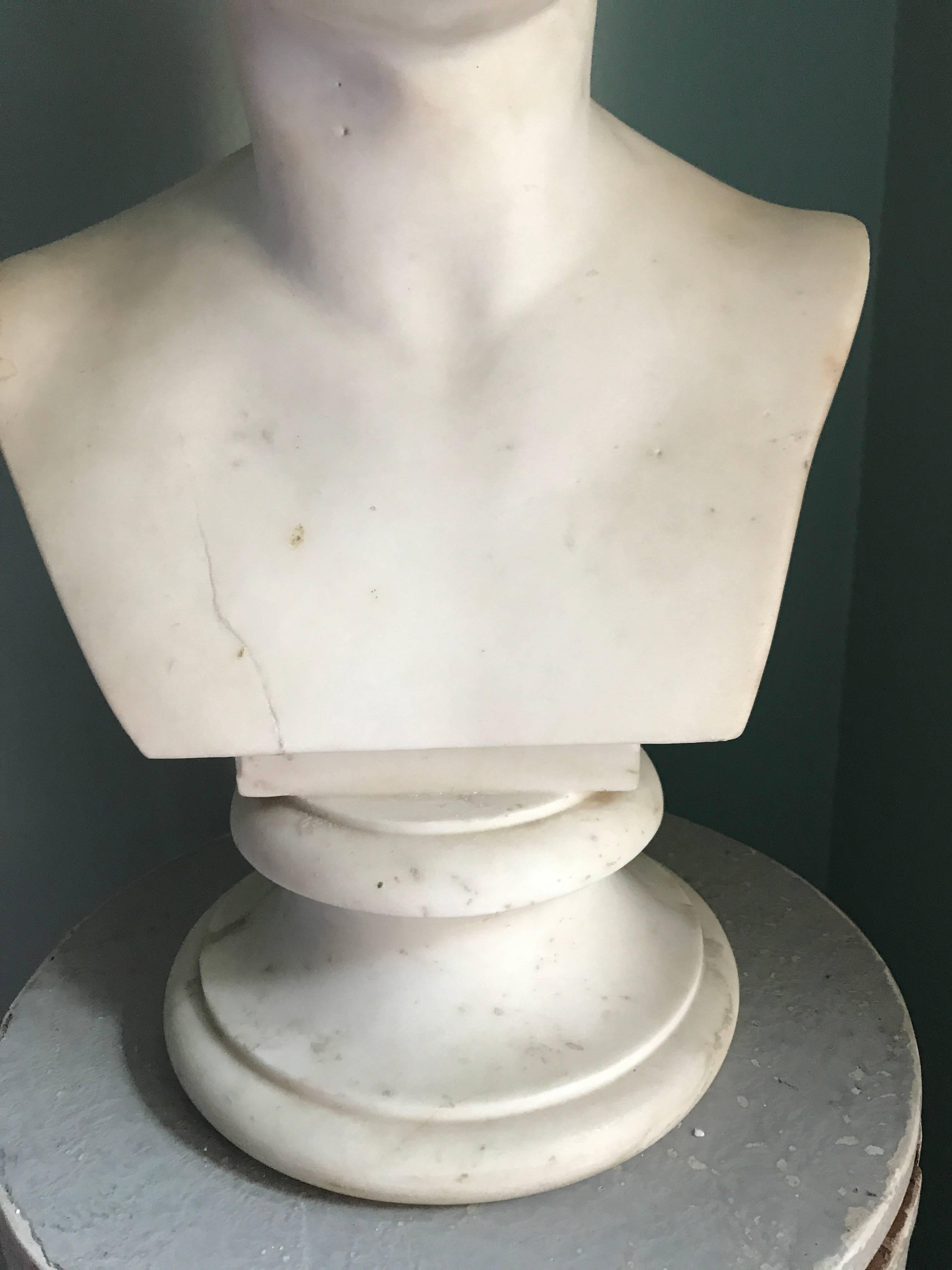 19th Century Marble Bust of Young Octavian, after Antonio Canova, 1757-1822 For Sale 4