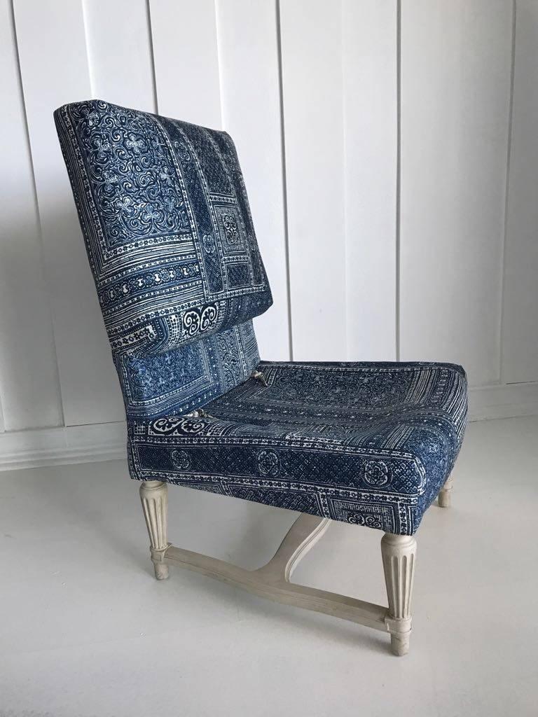 Beautiful Slipper Chair, Upholstered in Ralph Lauren Paisley Frabic For Sale 1