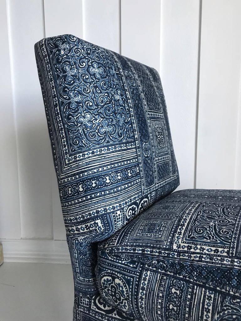 Beautiful Slipper Chair, Upholstered in Ralph Lauren Paisley Frabic For Sale 3