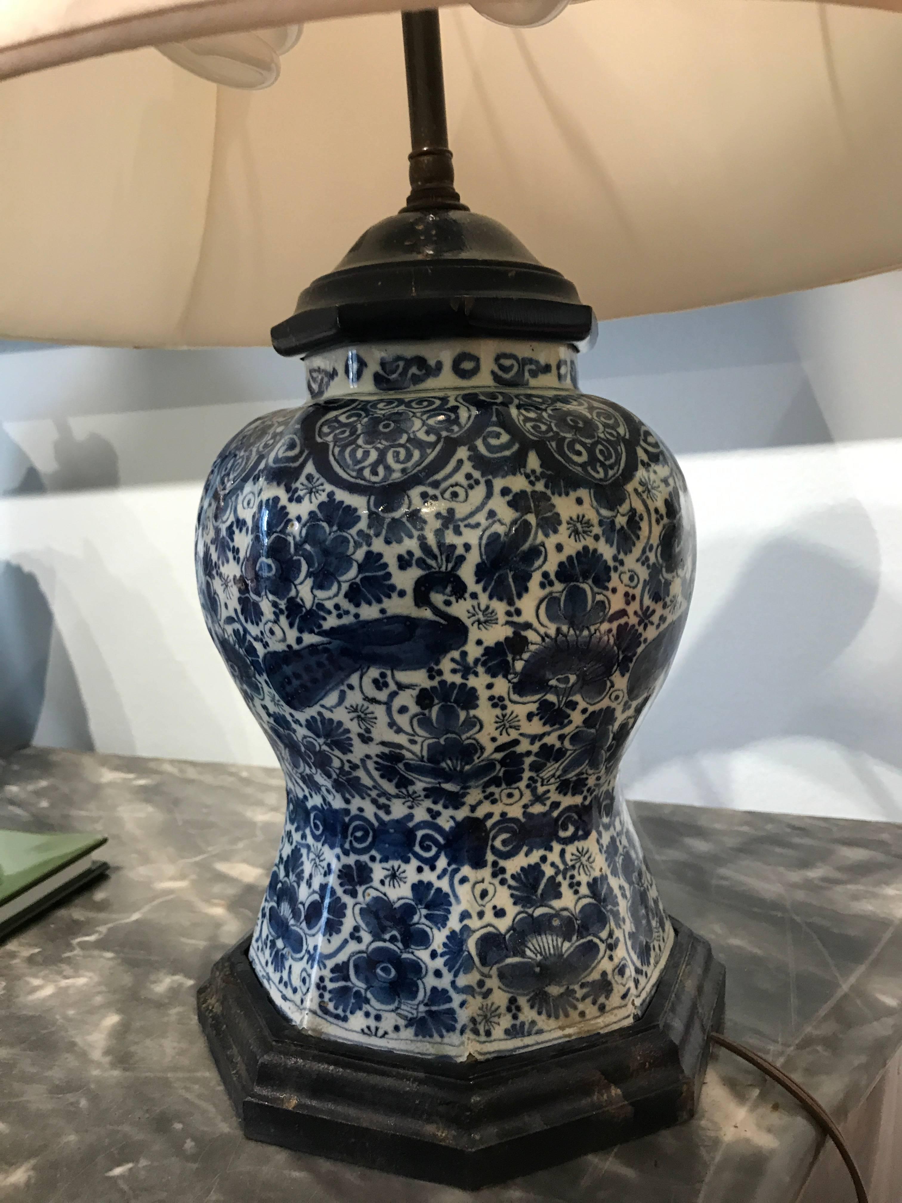 Early 18th Century, Delft Blue and White Vase Mounted as a Lamp In Excellent Condition For Sale In NEW YORK, NY