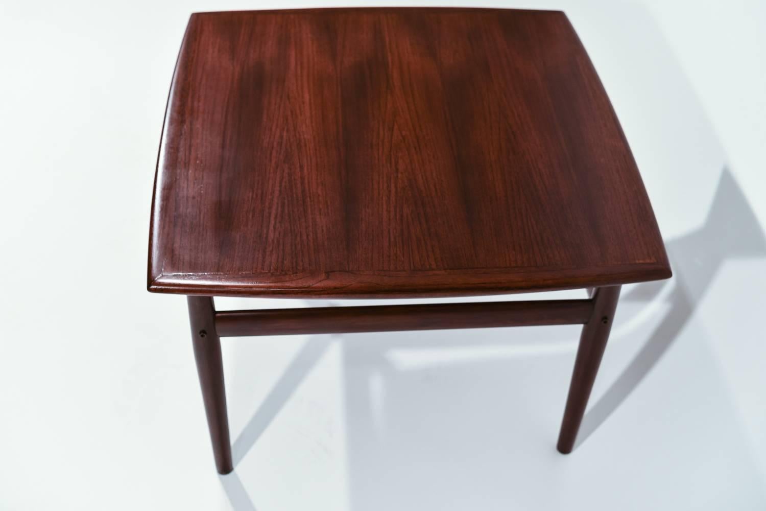 Danish Mid-Century Rosewood Coffee Table by Grete Jalk for Glostrup 2