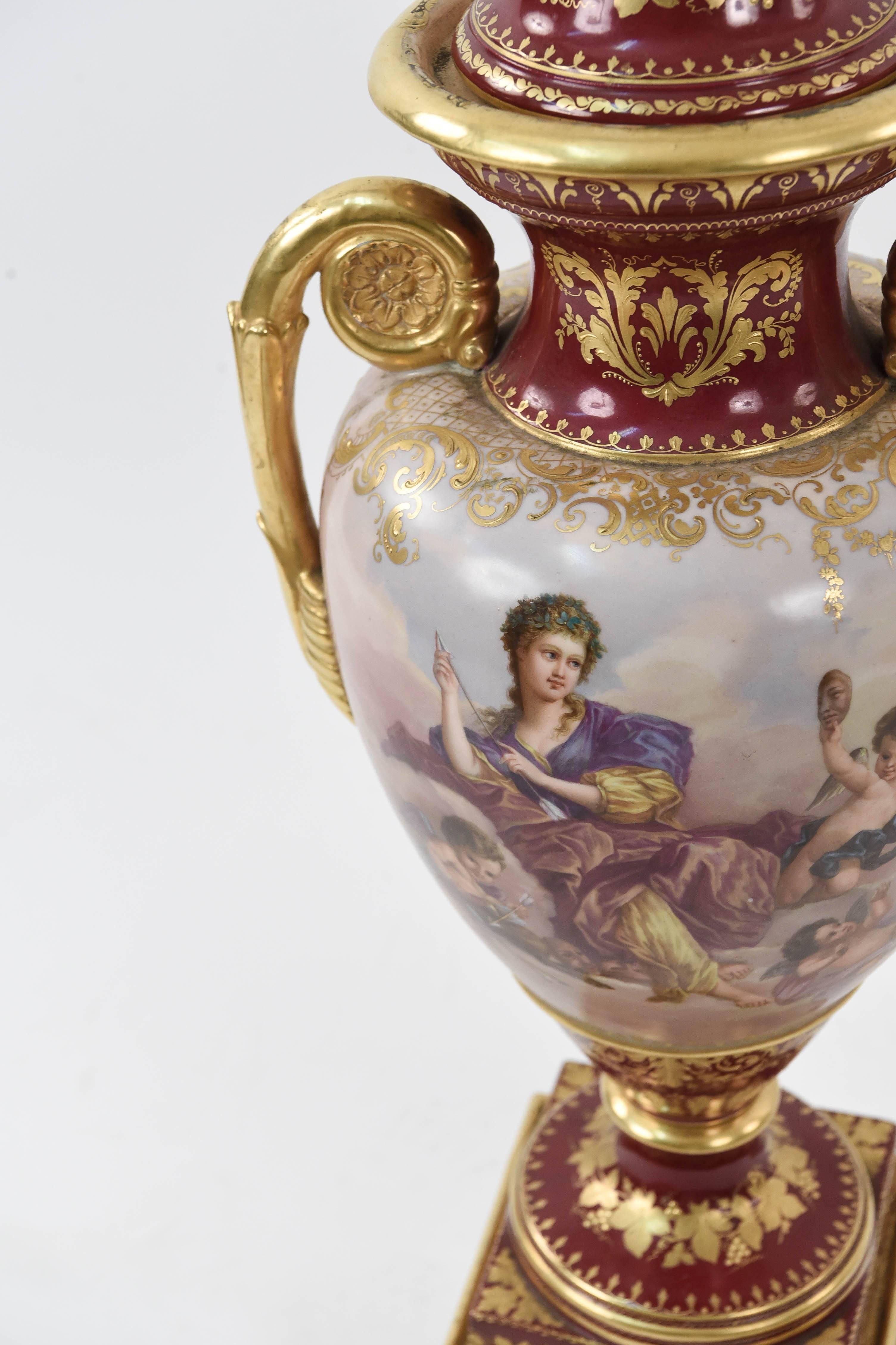 Royal Vienna Scenic Painted Lidded Urn In Good Condition In Norwalk, CT