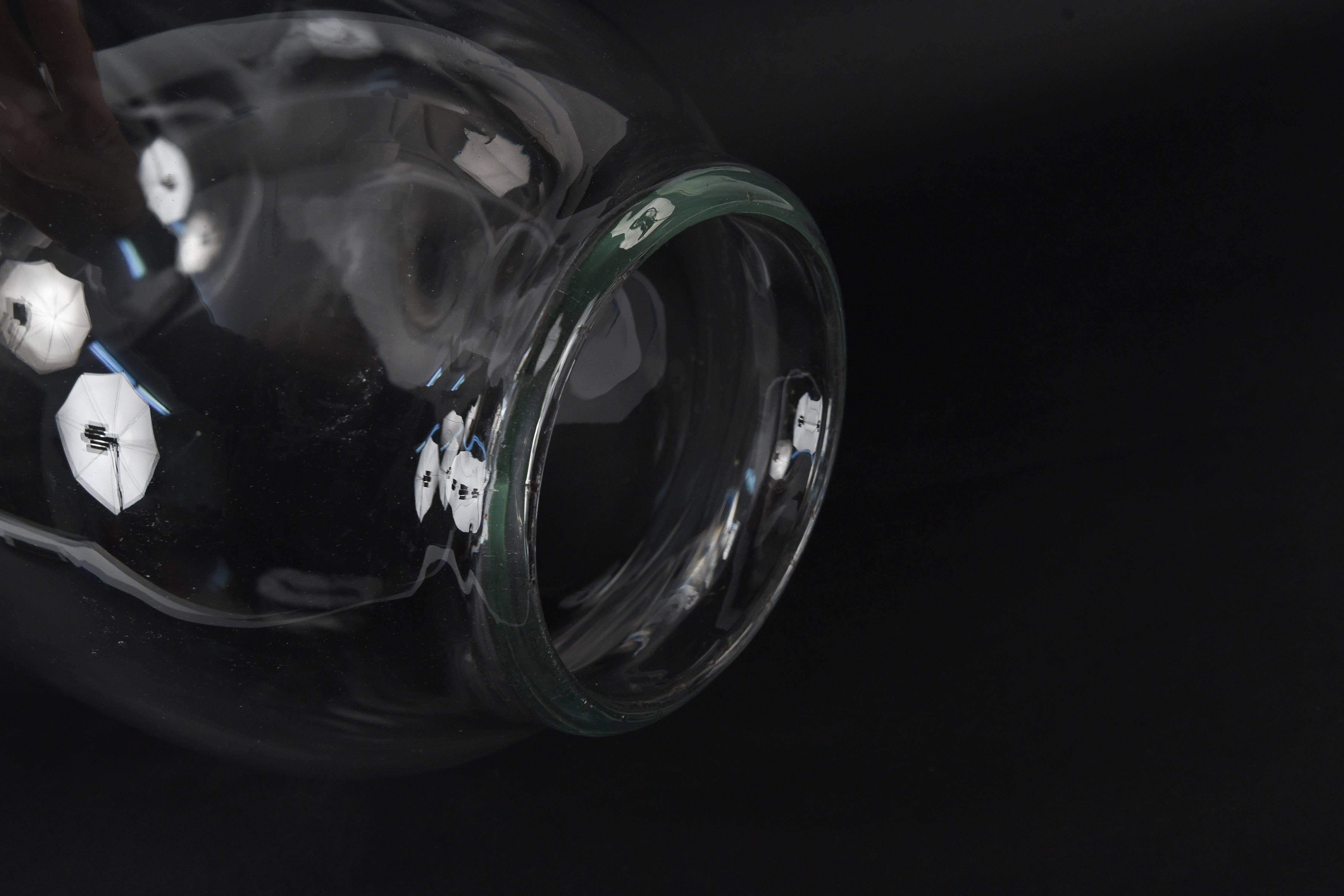 20ième siècle Dome de Vacuum scientifique en verre soufflé à la main en vente