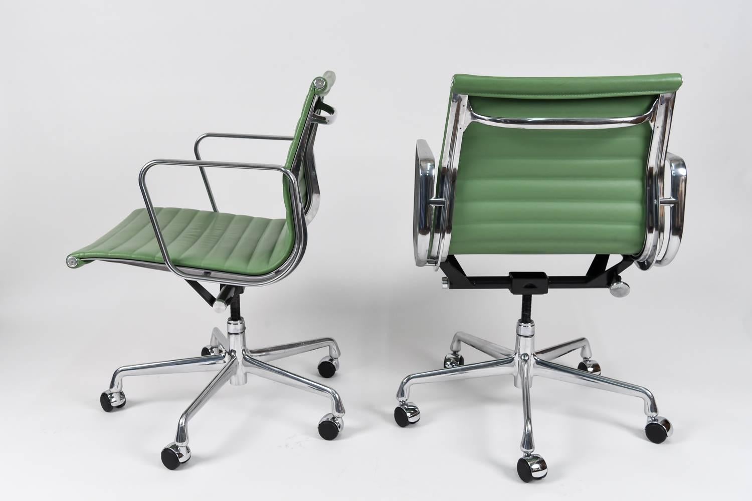 Pair of Eames for Herman Miller Aluminum Group Chairs in Apple Green Leather 4