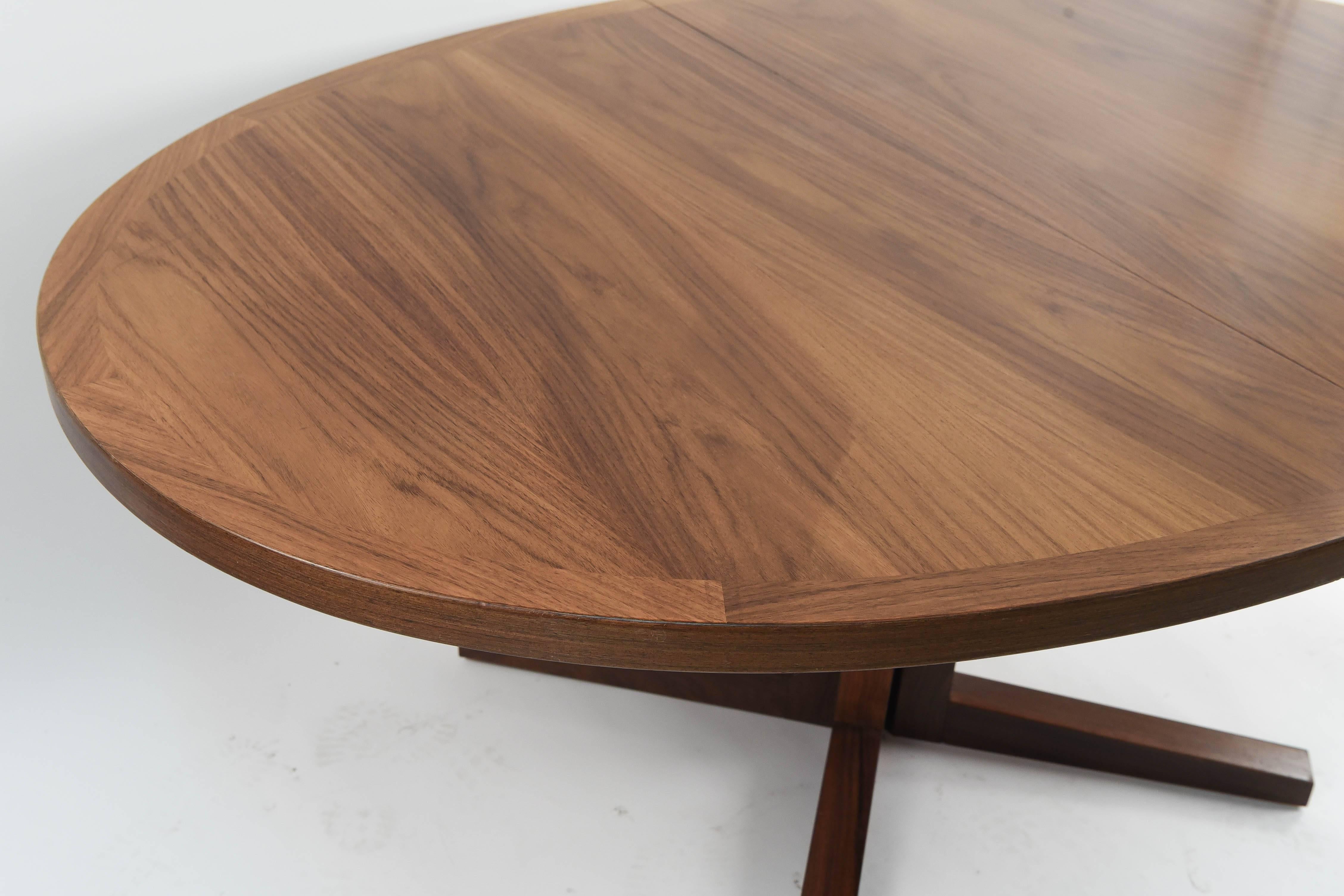 Oval Rosewood Mid-Century Dining Table by John Mortensen 3
