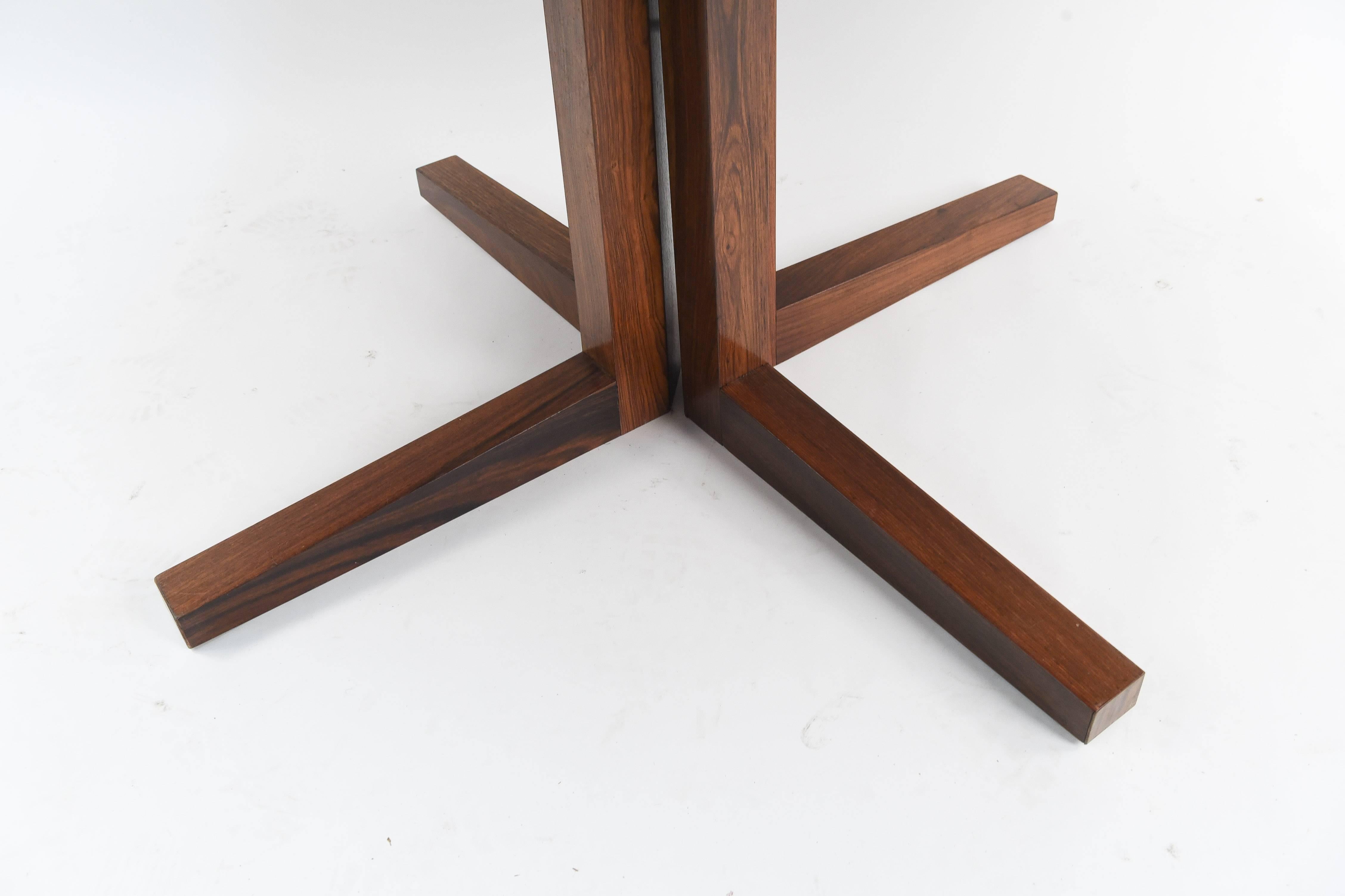 Oval Rosewood Mid-Century Dining Table by John Mortensen 1