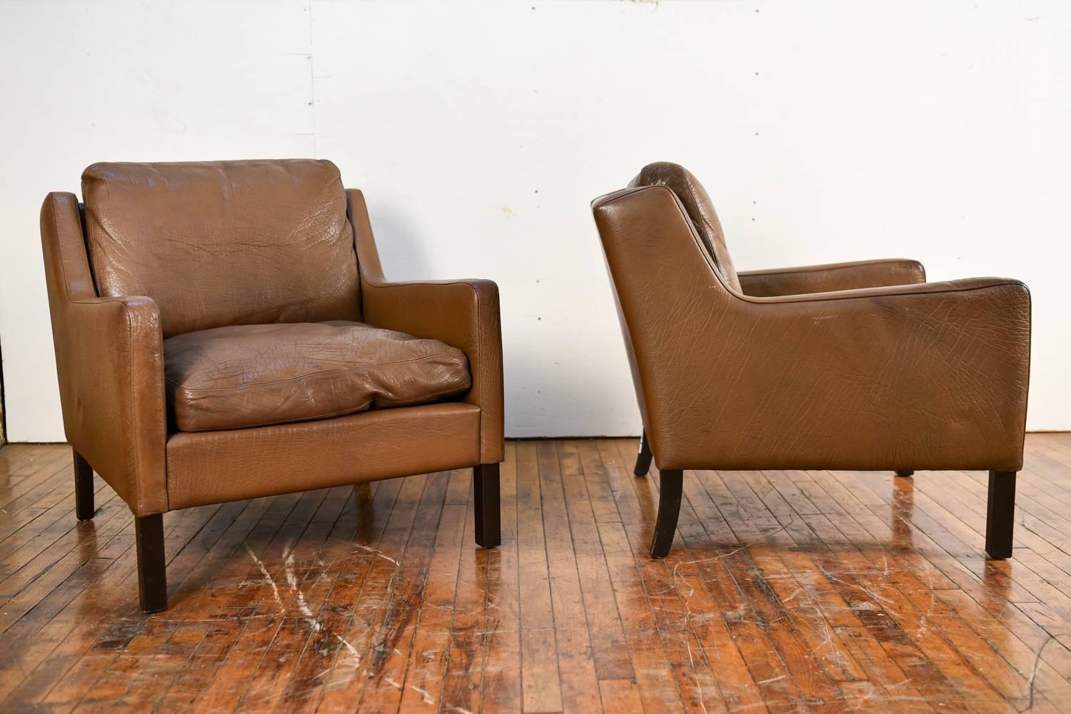 Mid-Century Modern Pair of Børge Mogensen Style Leather Easy Chairs