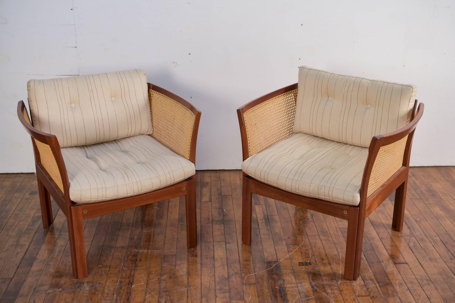 Danish Pair of Plexus Easy Chairs in Mahogany by Illum Wikkelsø for C. F. Christensen