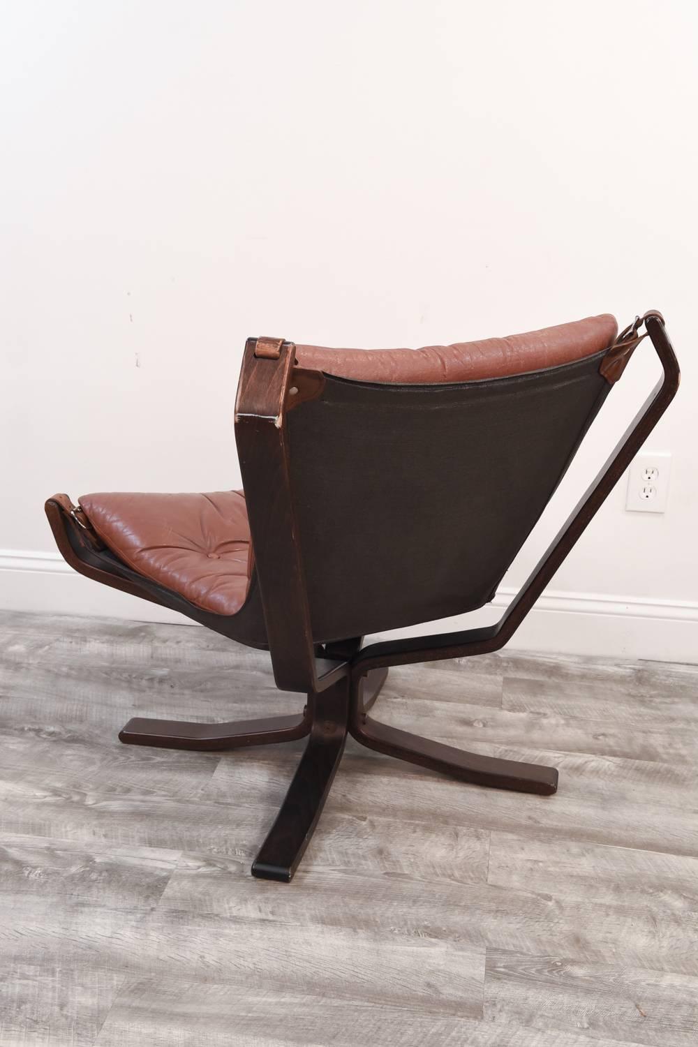 Danish Midcentury Leather Easy Chair 5