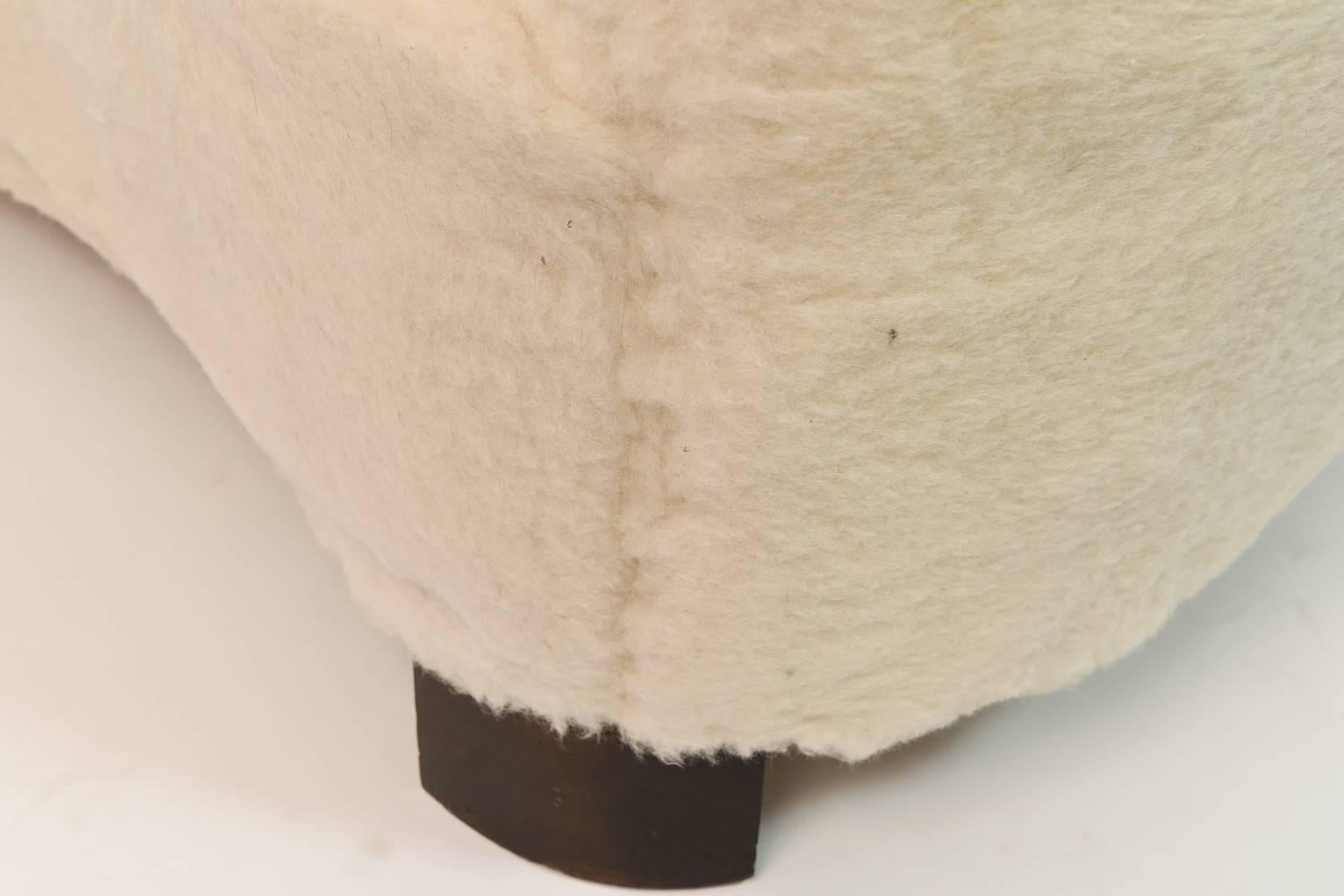 Mid-20th Century Slagelse Møbelværk Model 15 Lambs Wool Upholstered Banana Shape Loveseat