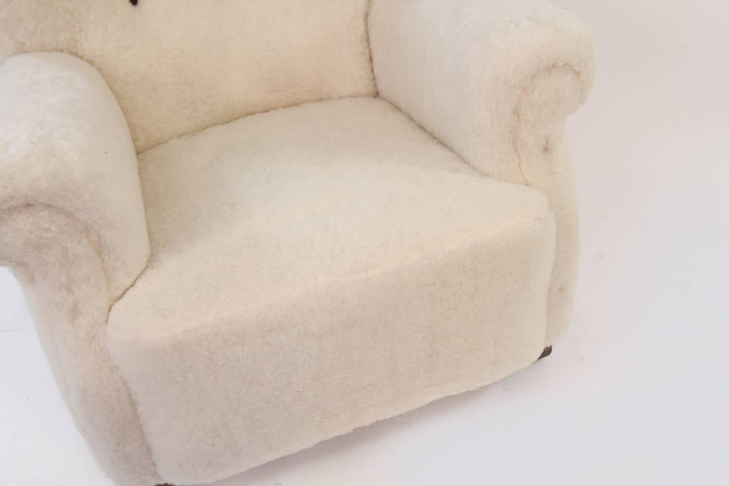 Danish Style of Fritz Hansen Easy Chair in Lambs Wool Upholstery