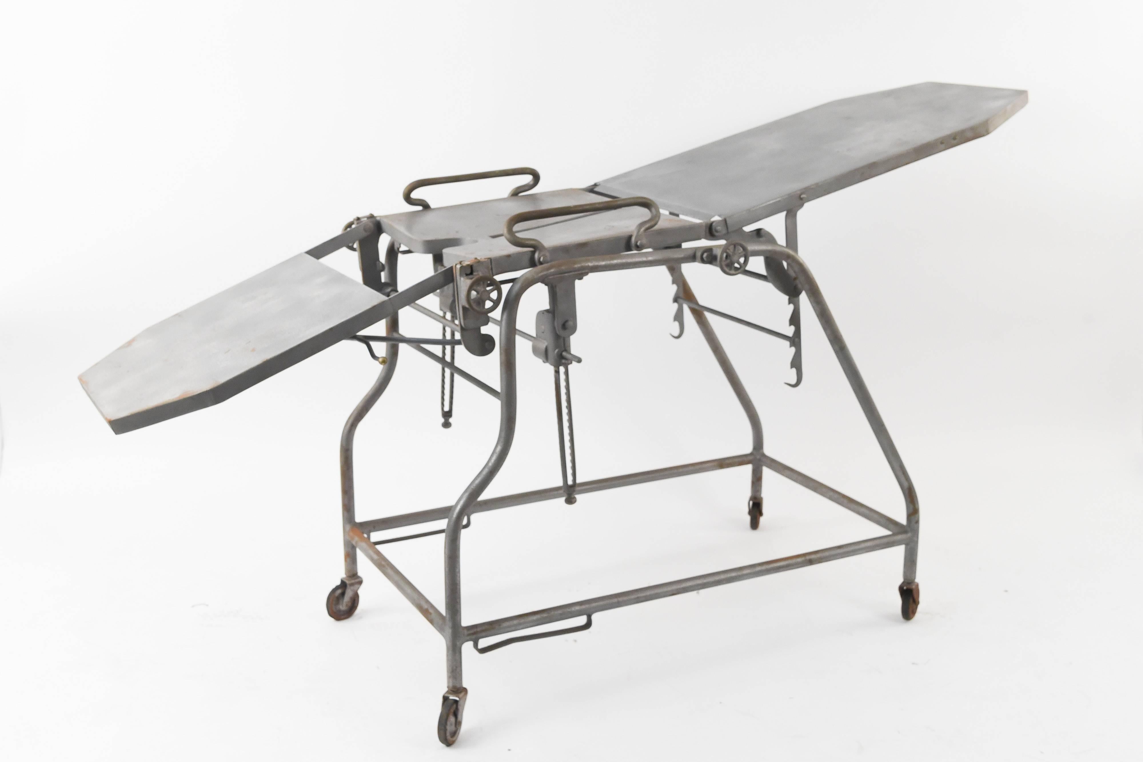 Antique Iron Medical Exam or Operation Chair In Good Condition For Sale In Norwalk, CT