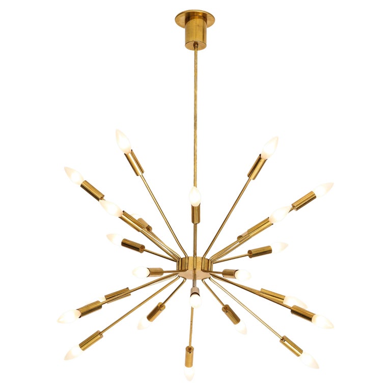 Gino Sarfatti for Arteluce Sputnik model 2003 chandelier, 1950s, offered by soyun k.