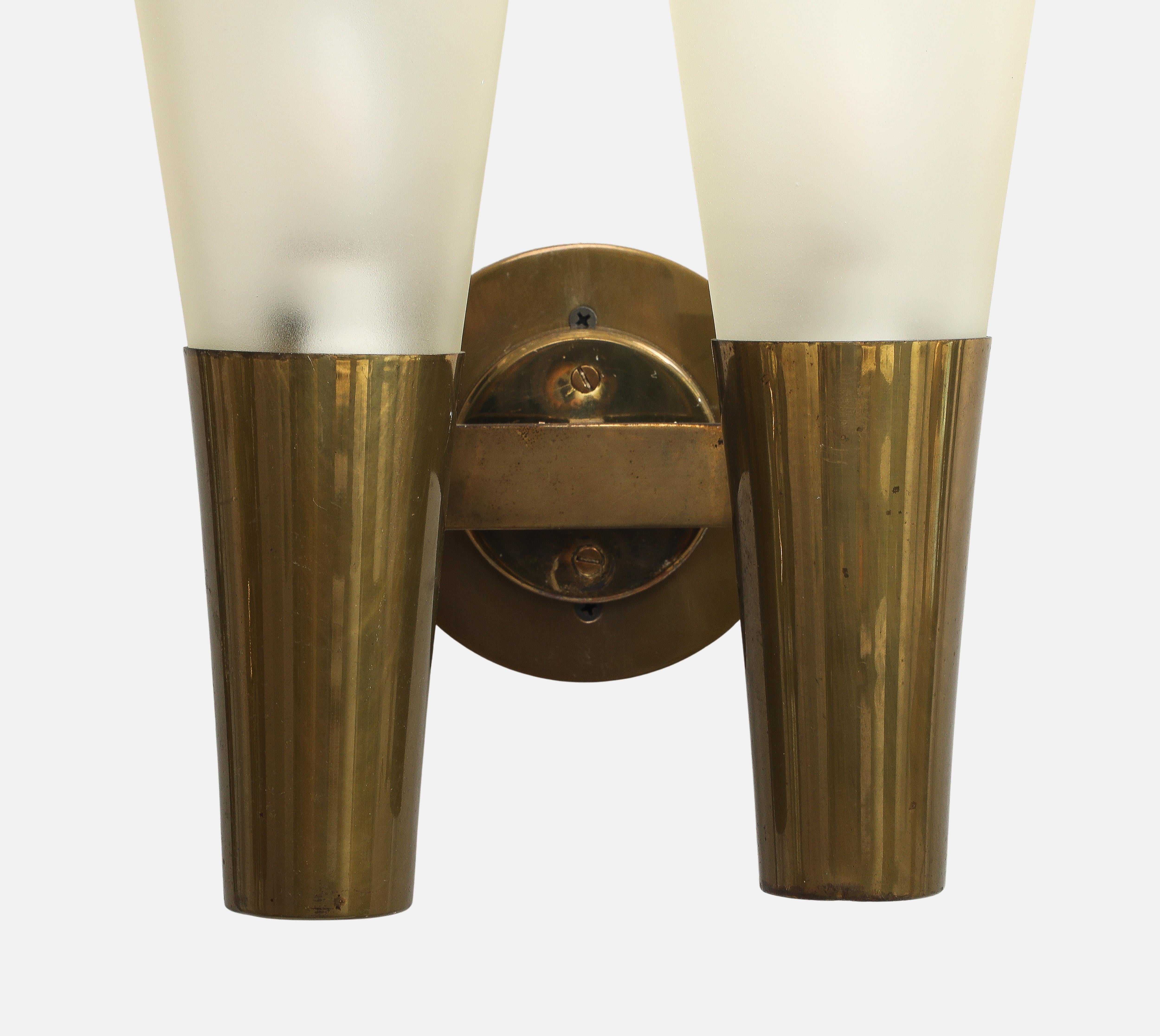 Pietro Chiesa for Fontana Arte Rare Pair of Large Sconces Model 1537, 1940s For Sale 5