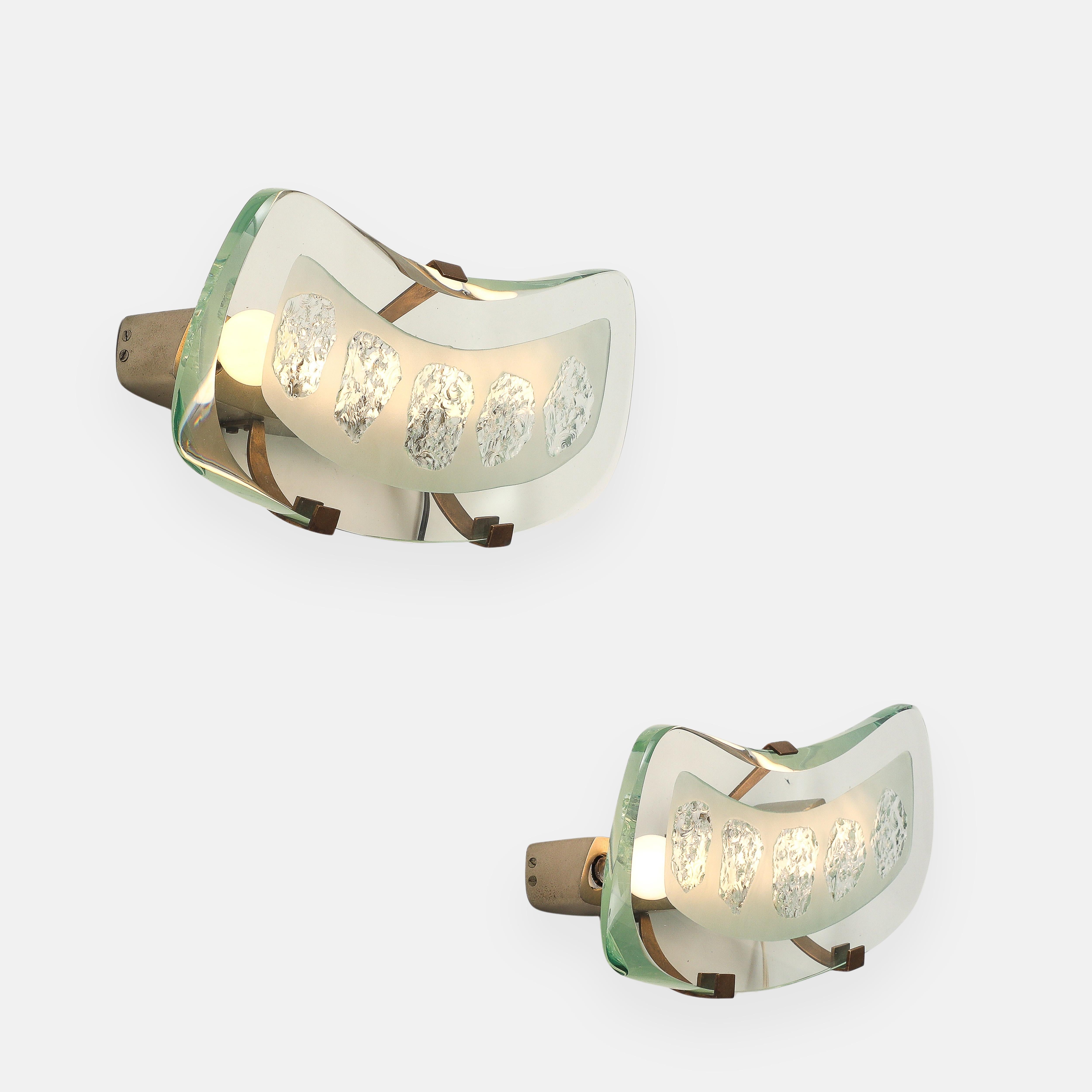 Mid-Century Modern Max Ingrand for Fontana Arte Rare Pair of Large Wall Lights Model 1598 For Sale