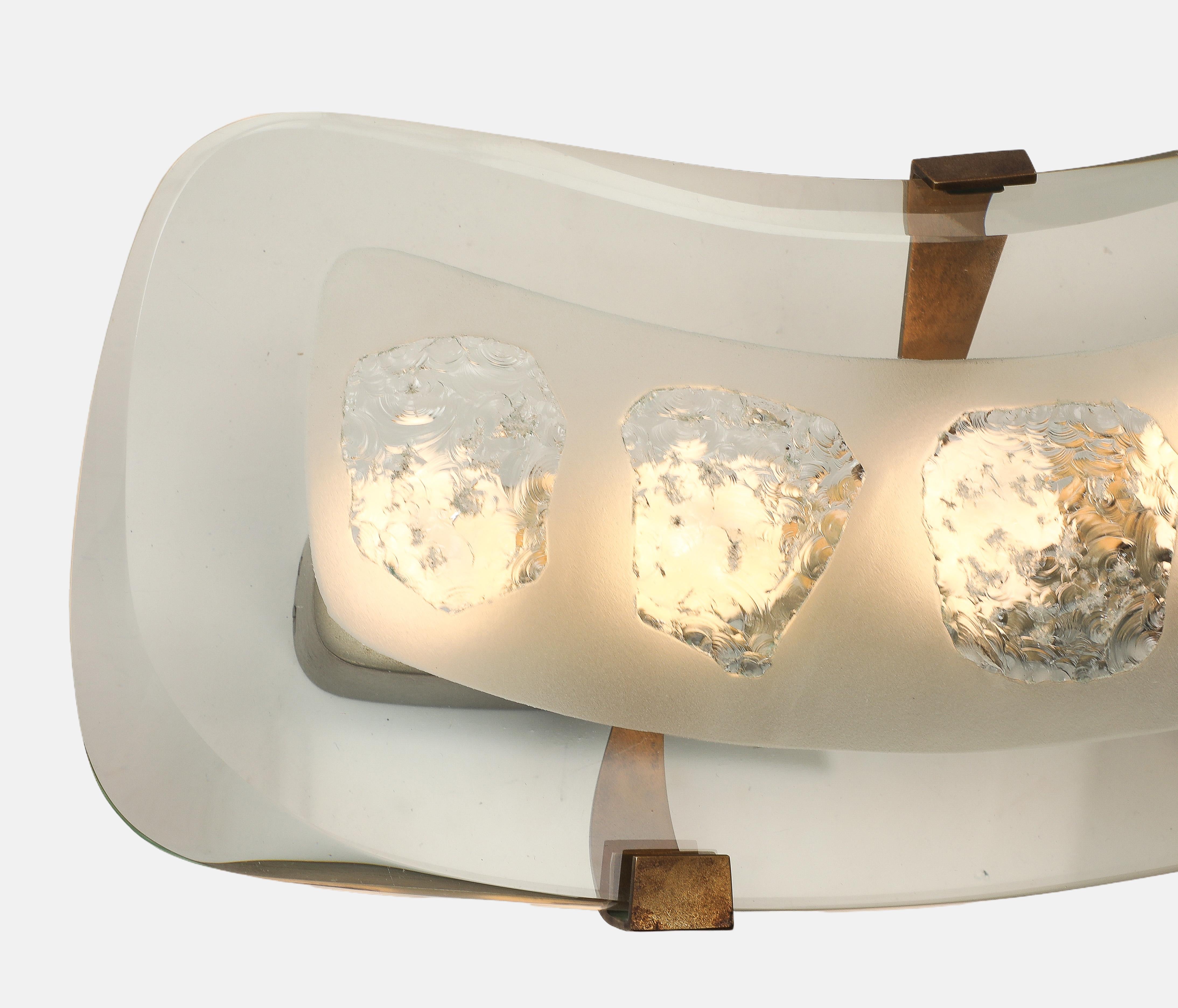Max Ingrand for Fontana Arte Rare Pair of Large Wall Lights Model 1598 In Good Condition For Sale In New York, NY