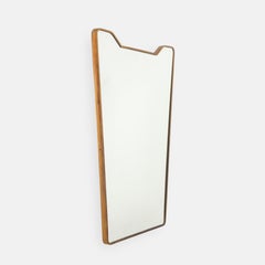 Specchio da parete in ottone di stile modernista italiano della metà del secolo, di forma rettangolare, anni '50