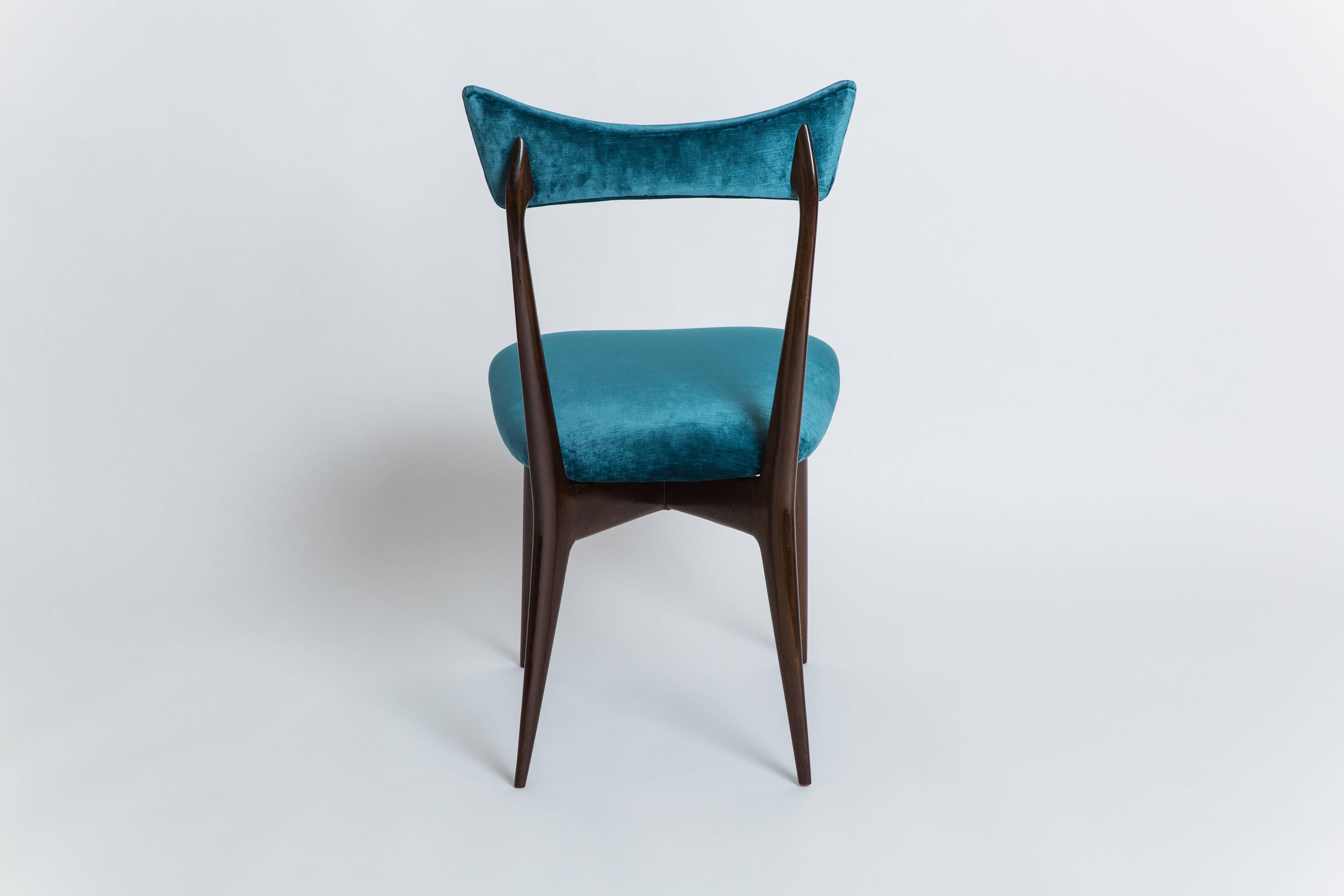 Ico & Luisa Parisi Rare Set of Six Rosewood Dining Chairs In Good Condition For Sale In New York, NY
