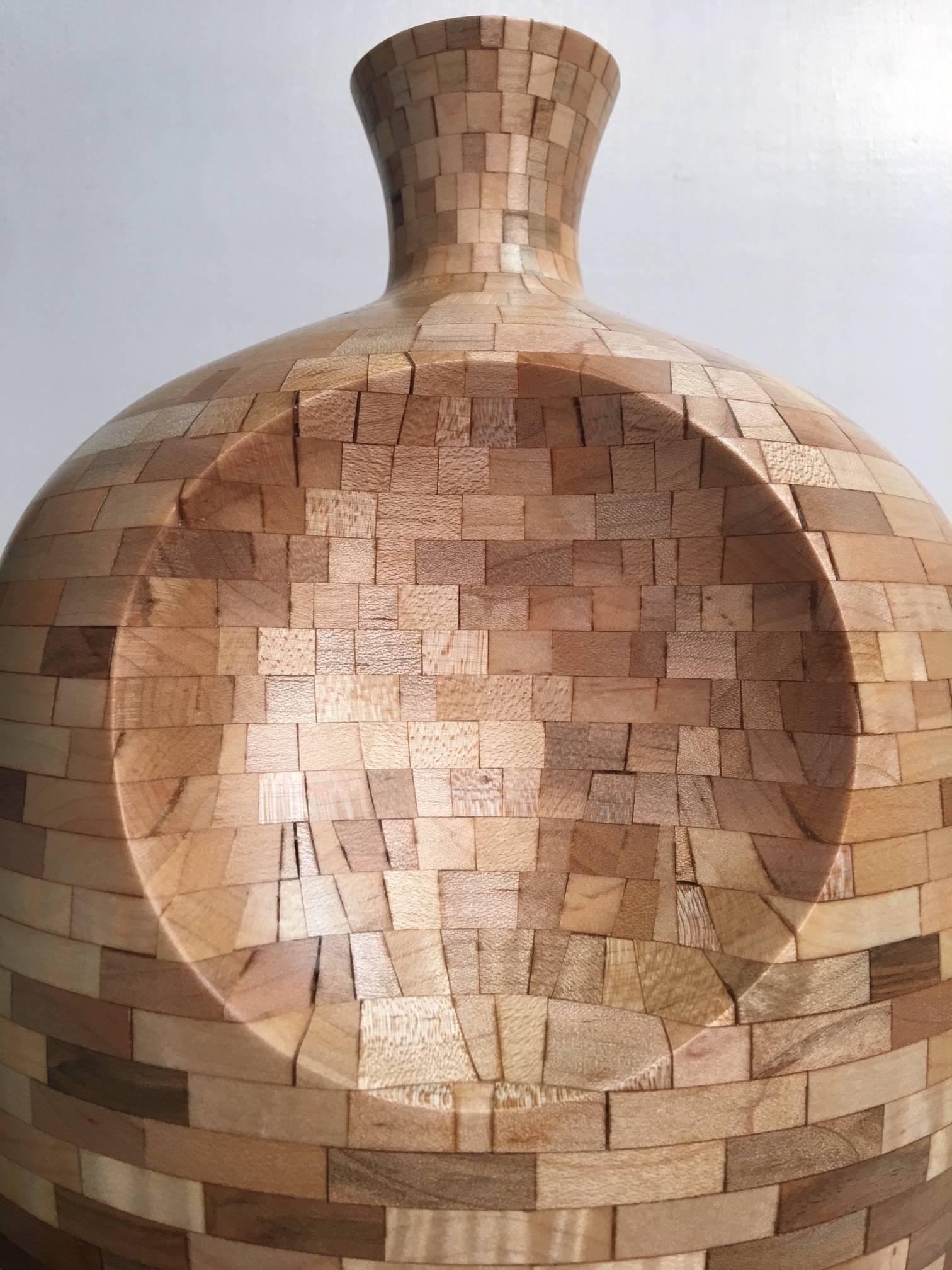 vase sculpture