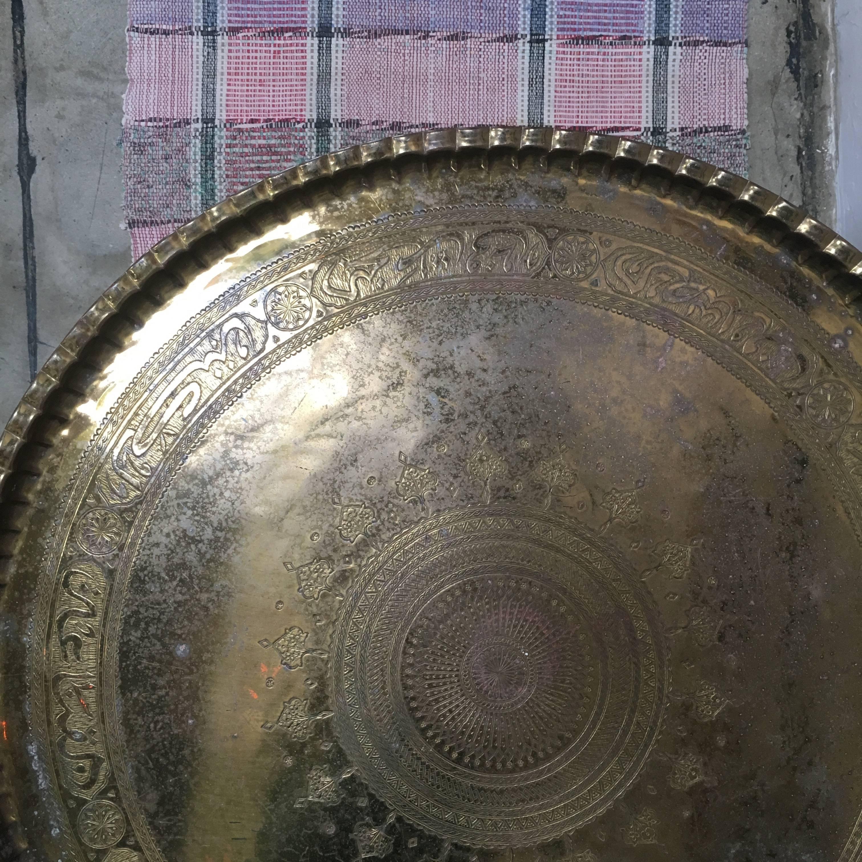 Vintage Moroccan Tray Table In Excellent Condition In Los Angeles, CA
