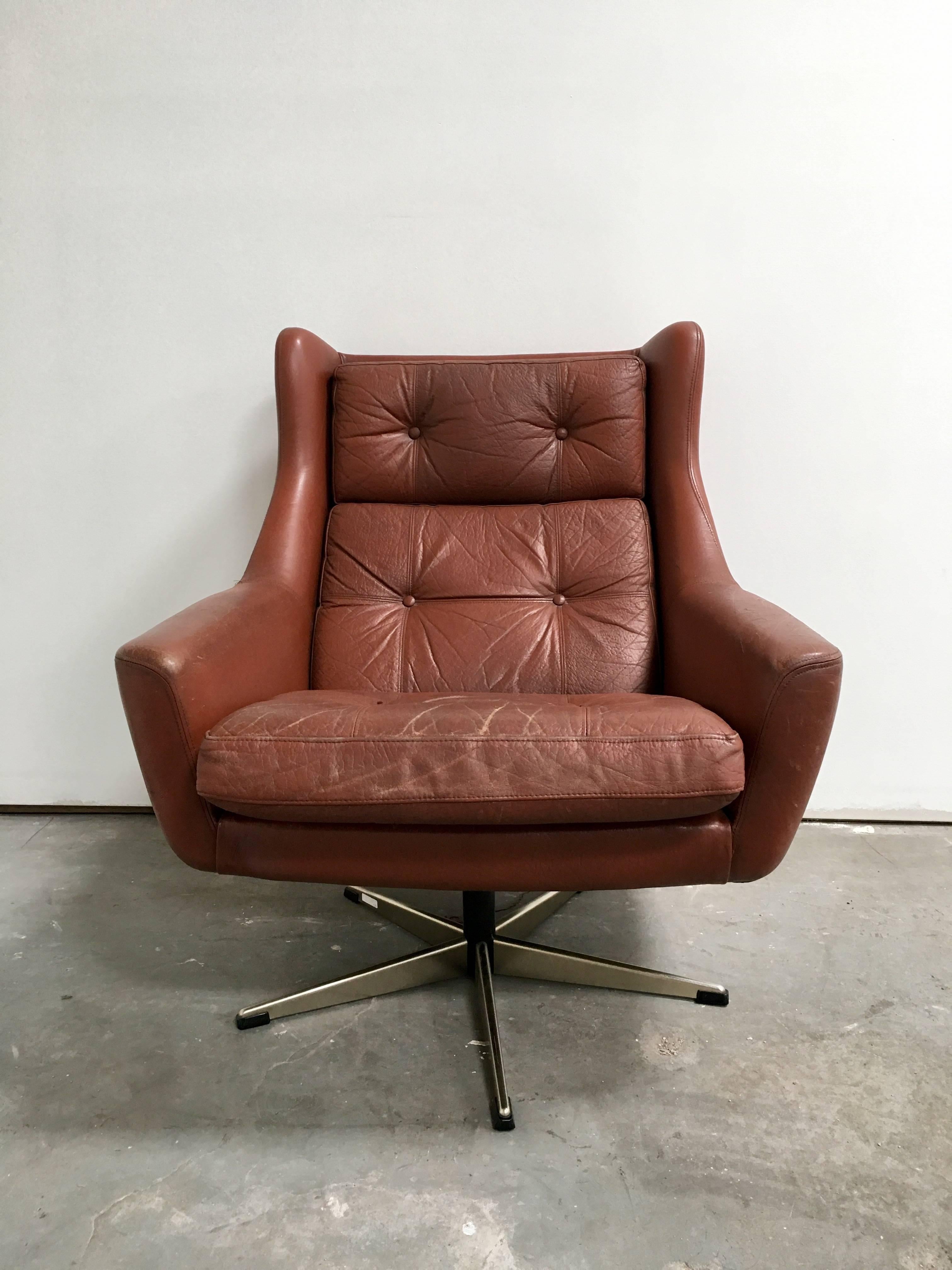 Mid-Century Modern Mid-Century Danish Modern Swivel Chair