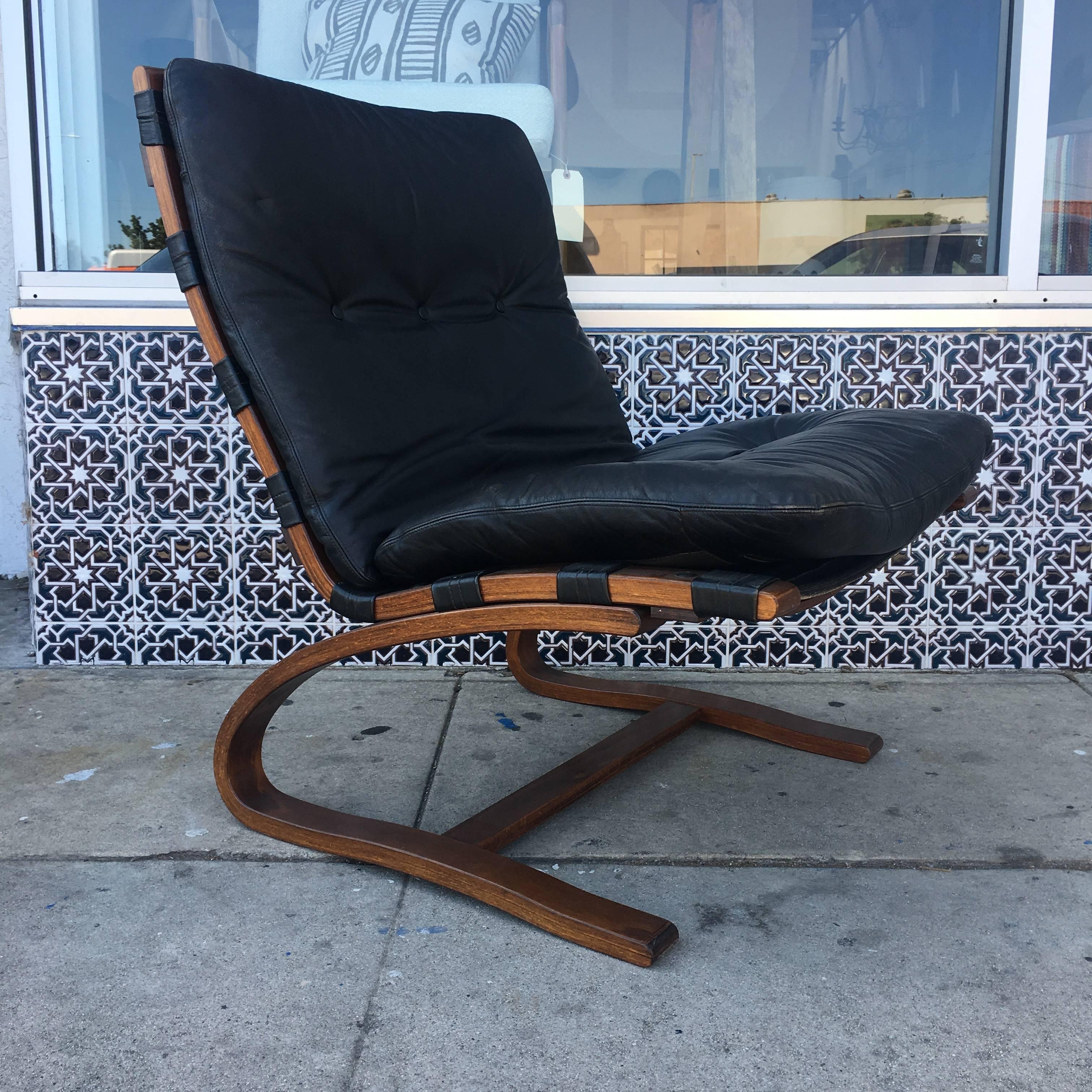Scandinavian Modern Pair of Black Danish Leather Lounge Chairs